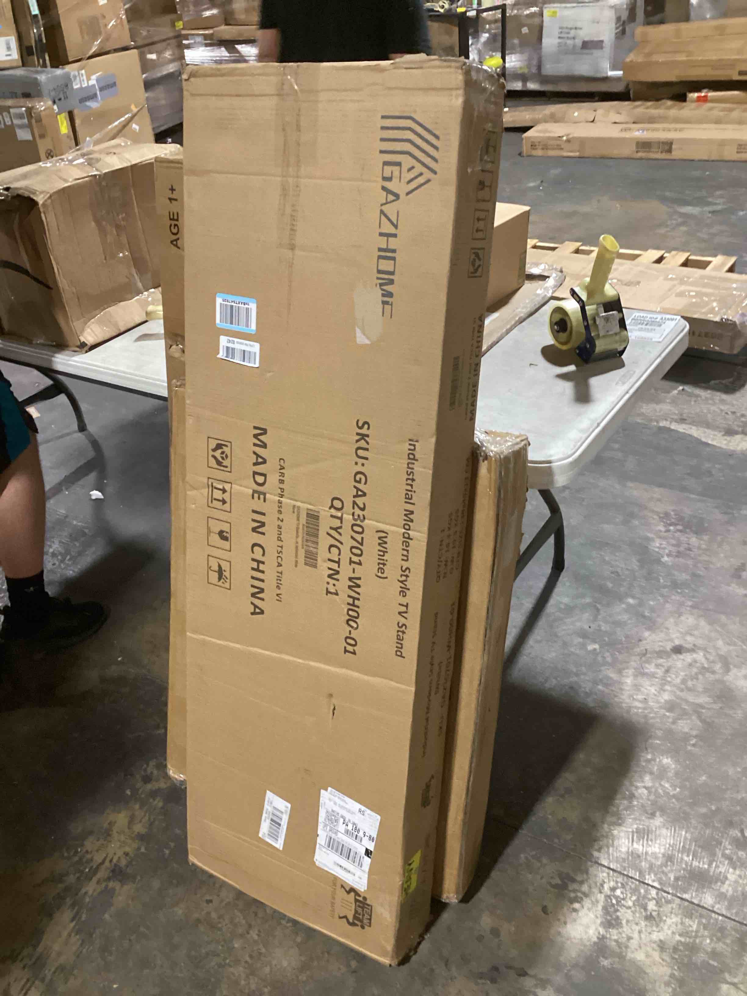 https://s3.amazonaws.com/lotting-images-prod/bidfta/TEA0465611_1730141701380.jpeg