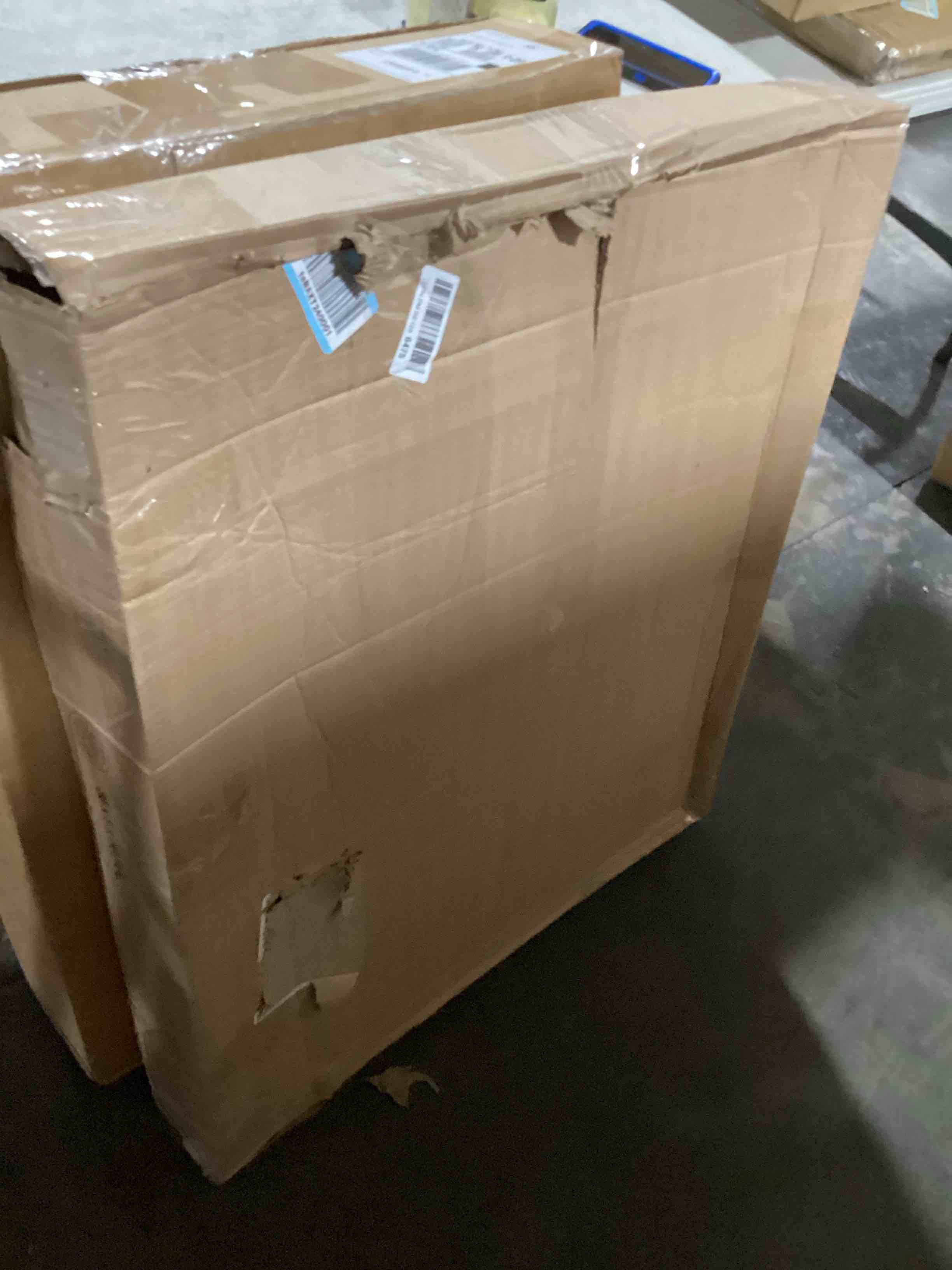 https://s3.amazonaws.com/lotting-images-prod/bidfta/TEA0465638_1730137984012.jpeg