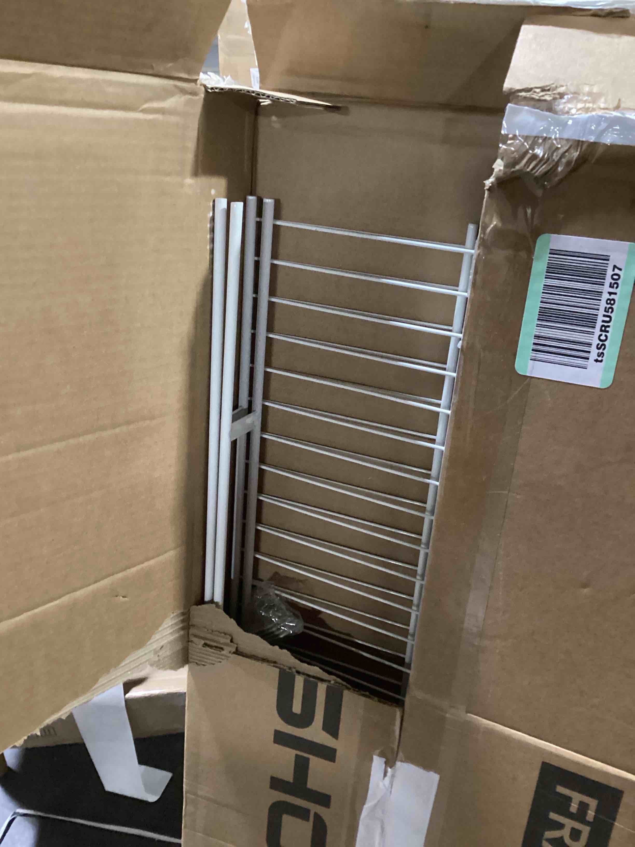 https://s3.amazonaws.com/lotting-images-prod/bidfta/TEA0465715_1730133281038.jpeg