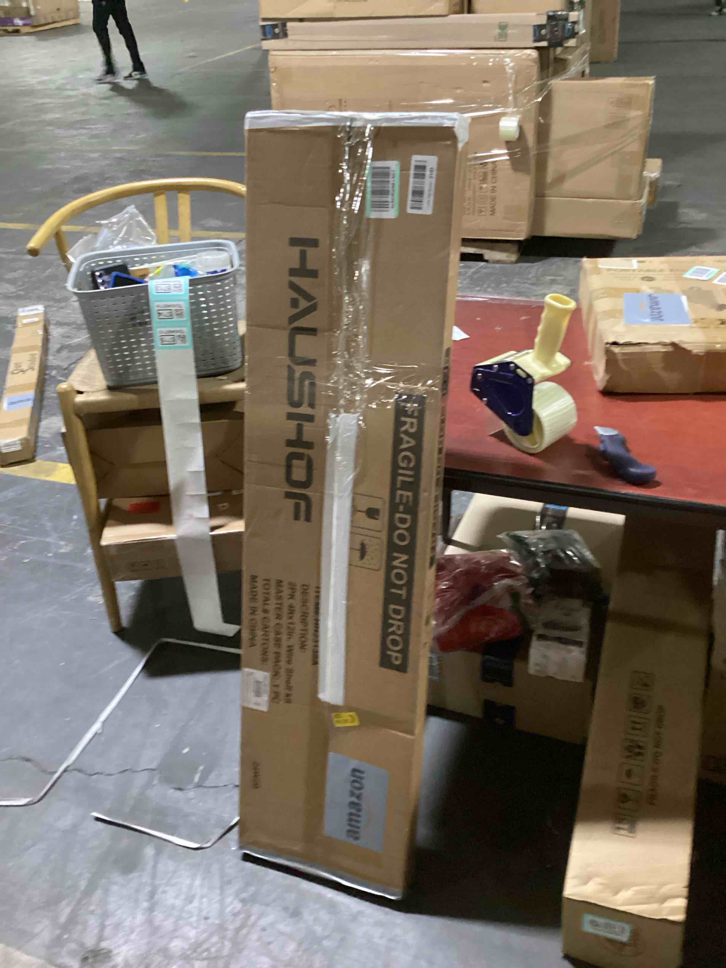 https://s3.amazonaws.com/lotting-images-prod/bidfta/TEA0465715_1730133306536.jpeg