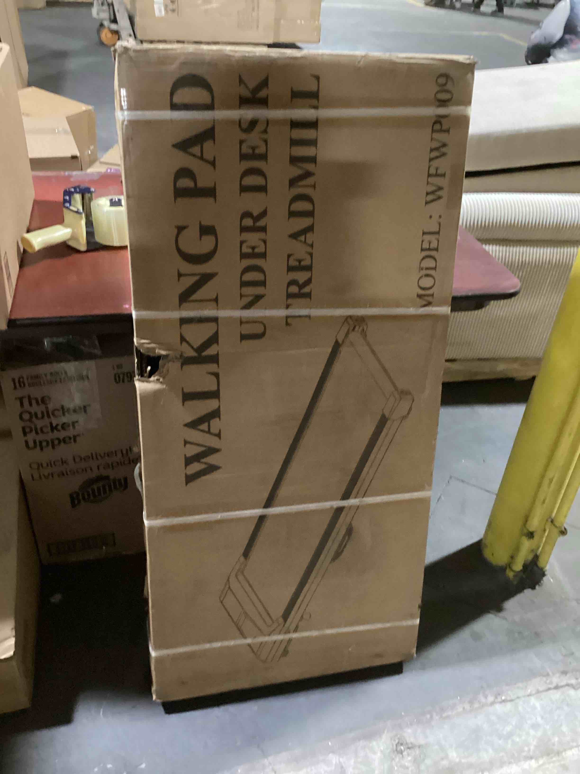 https://s3.amazonaws.com/lotting-images-prod/bidfta/TEA0465733_1730129583913.jpeg