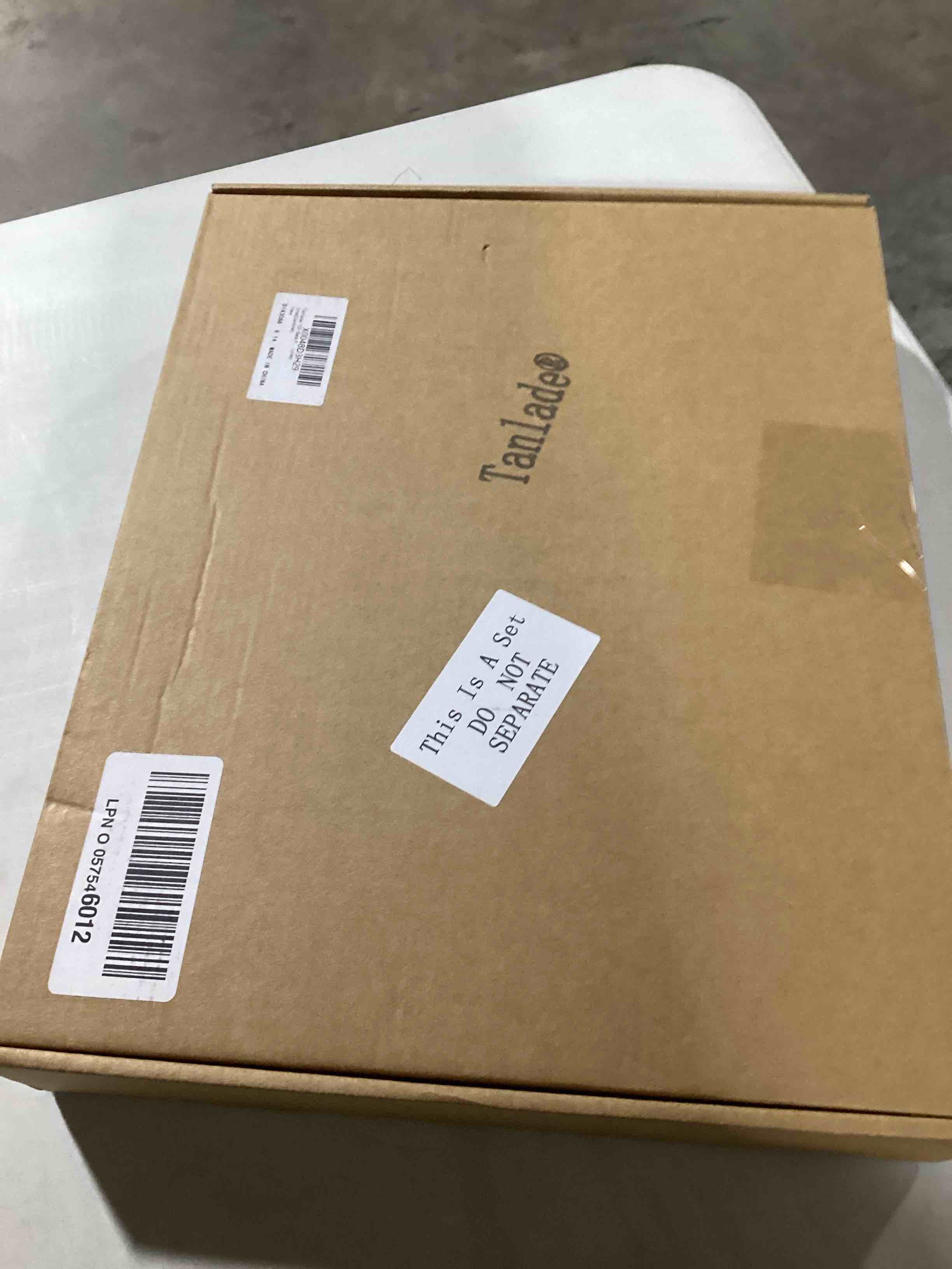 https://s3.amazonaws.com/lotting-images-prod/bidfta/TEA0466530_1730815479532.jpeg