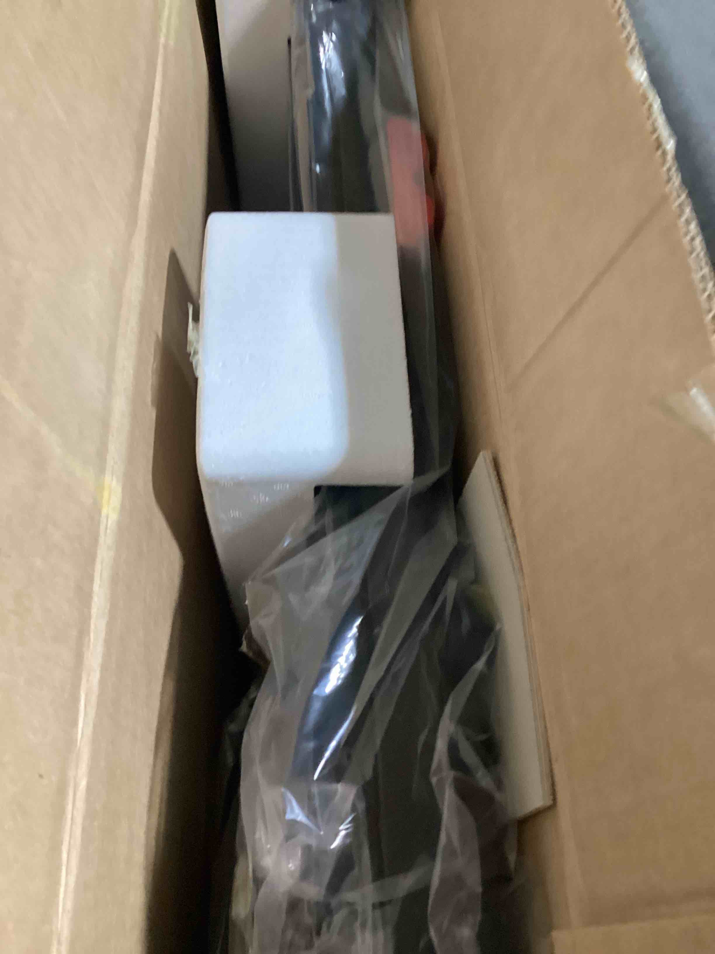 https://s3.amazonaws.com/lotting-images-prod/bidfta/TEA0466707_1730474529133.jpeg