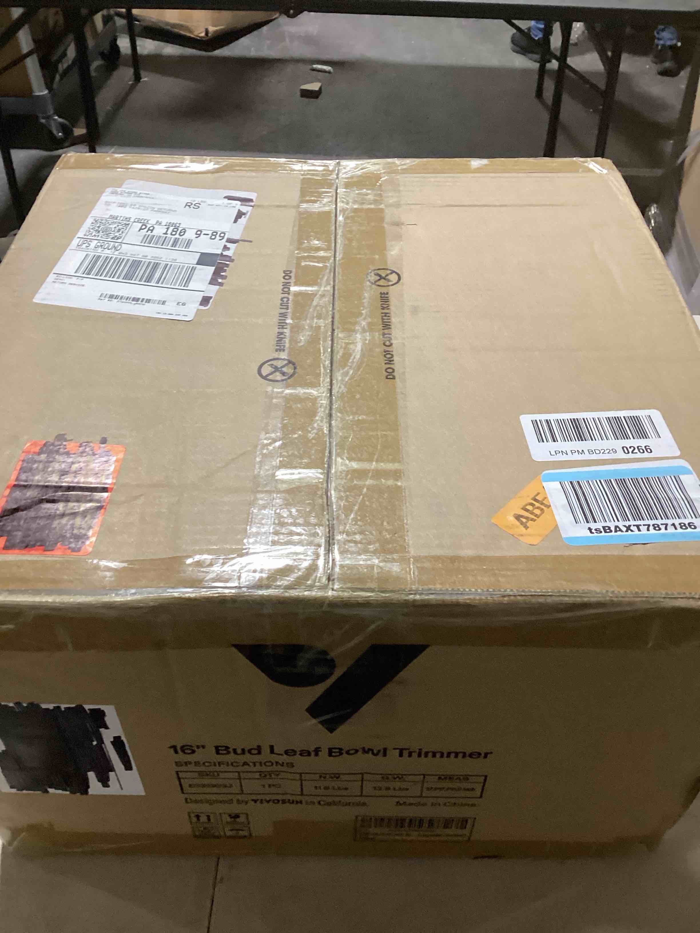 https://s3.amazonaws.com/lotting-images-prod/bidfta/TEA0466874_1730385480606.jpeg