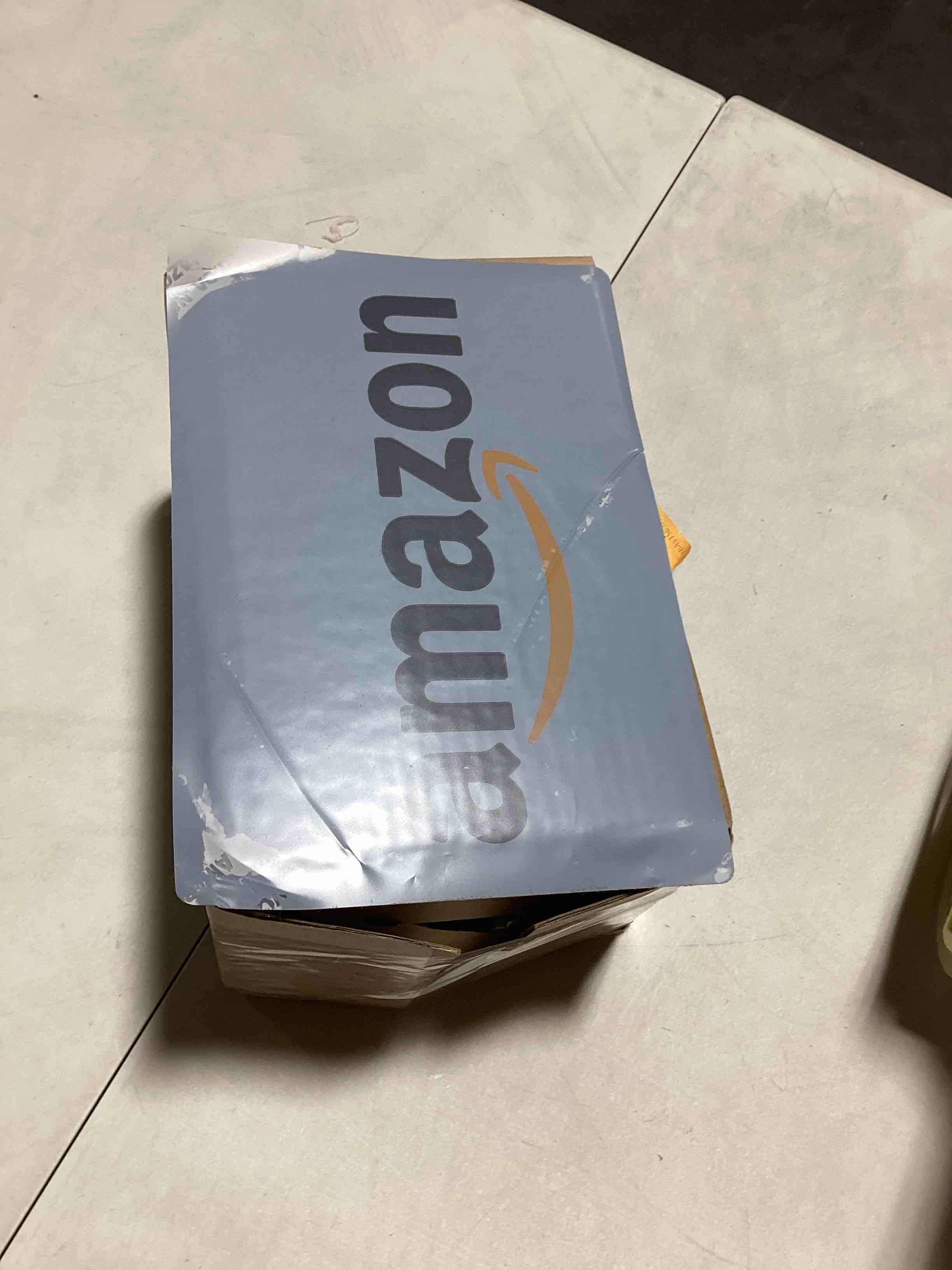 https://s3.amazonaws.com/lotting-images-prod/bidfta/TEA0467435_1729884982935.jpeg
