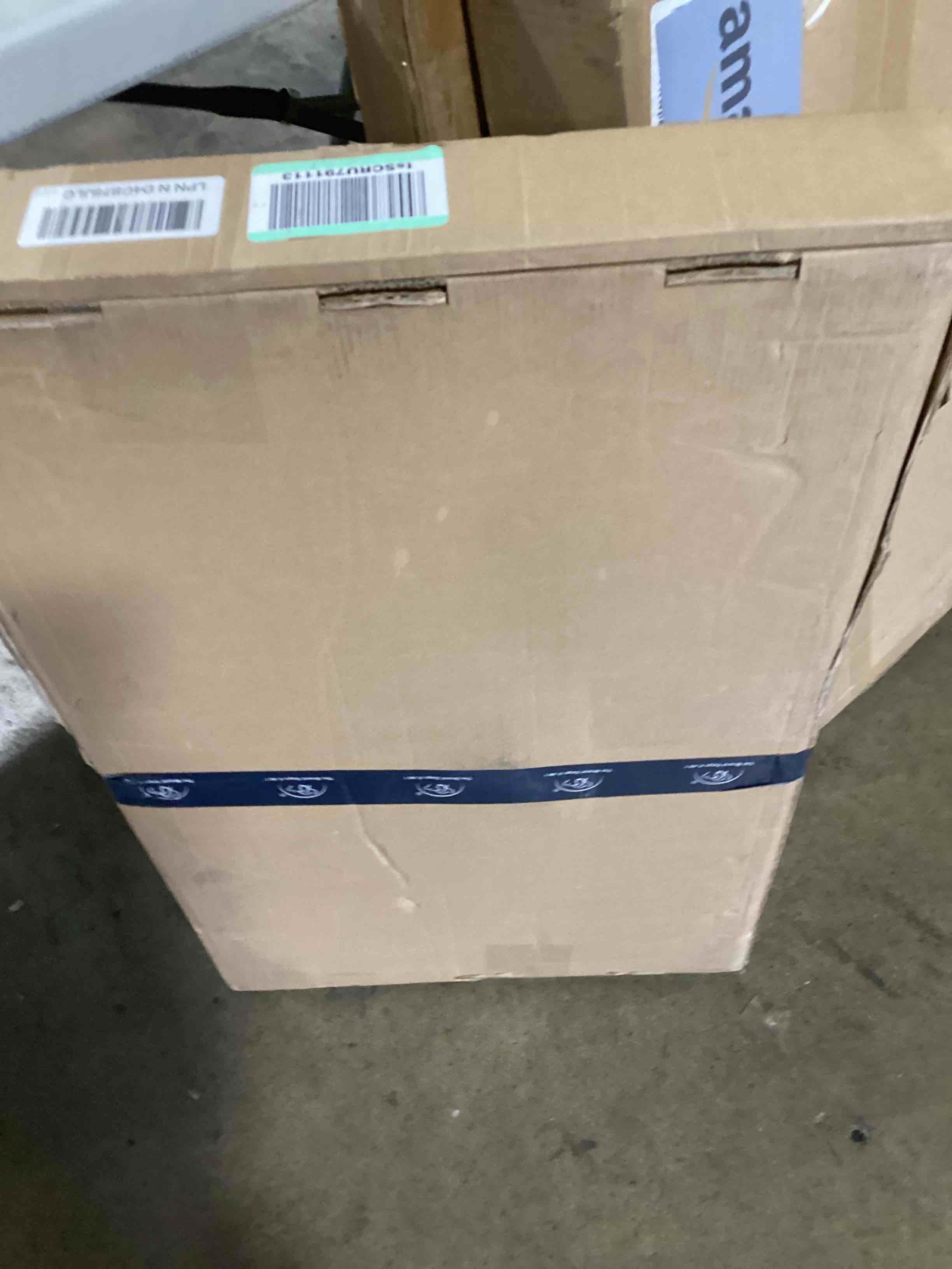 https://s3.amazonaws.com/lotting-images-prod/bidfta/TEA0467857_1729530921662.jpeg