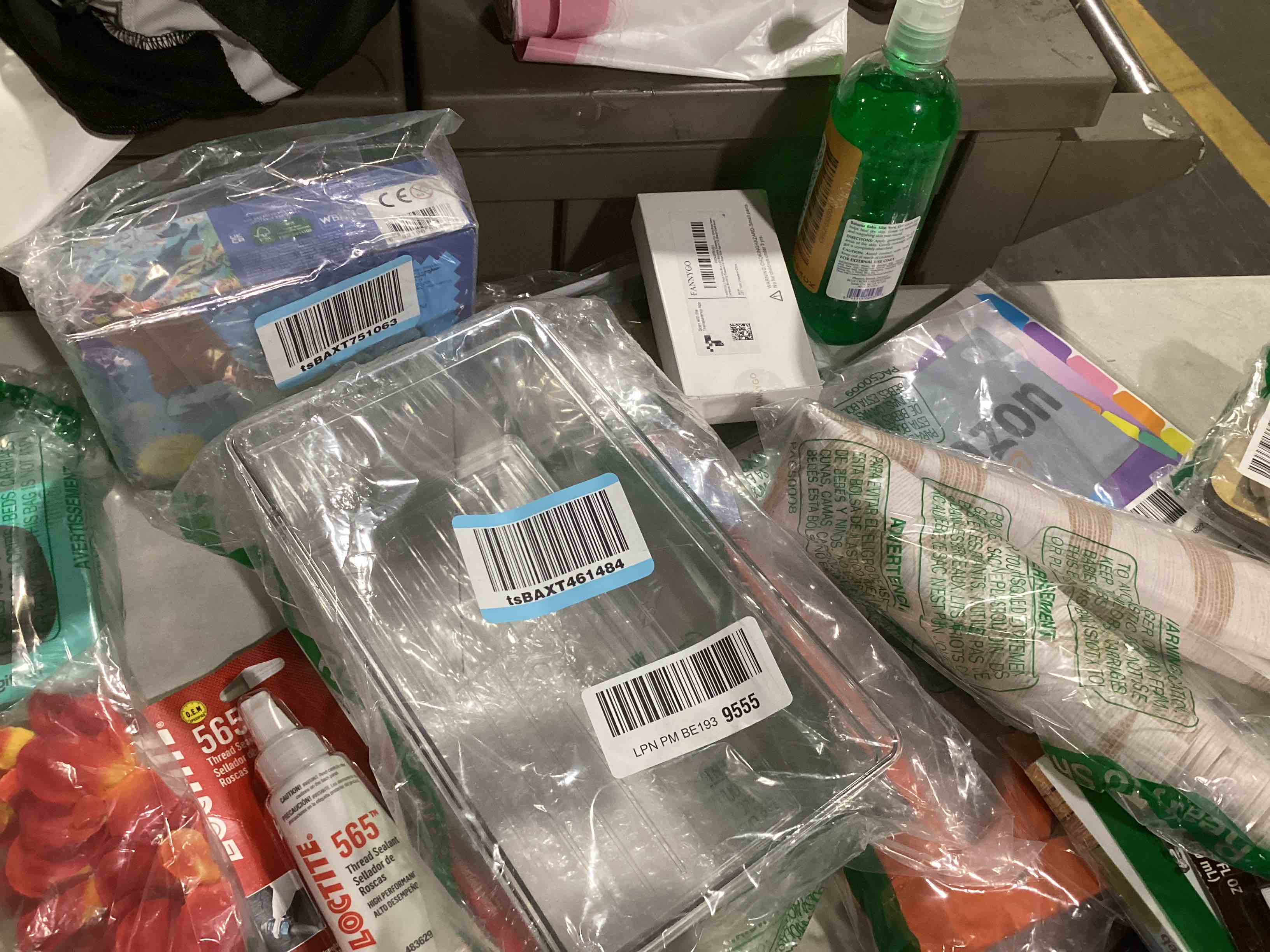https://s3.amazonaws.com/lotting-images-prod/bidfta/TEA0468714_1730997188776.jpeg