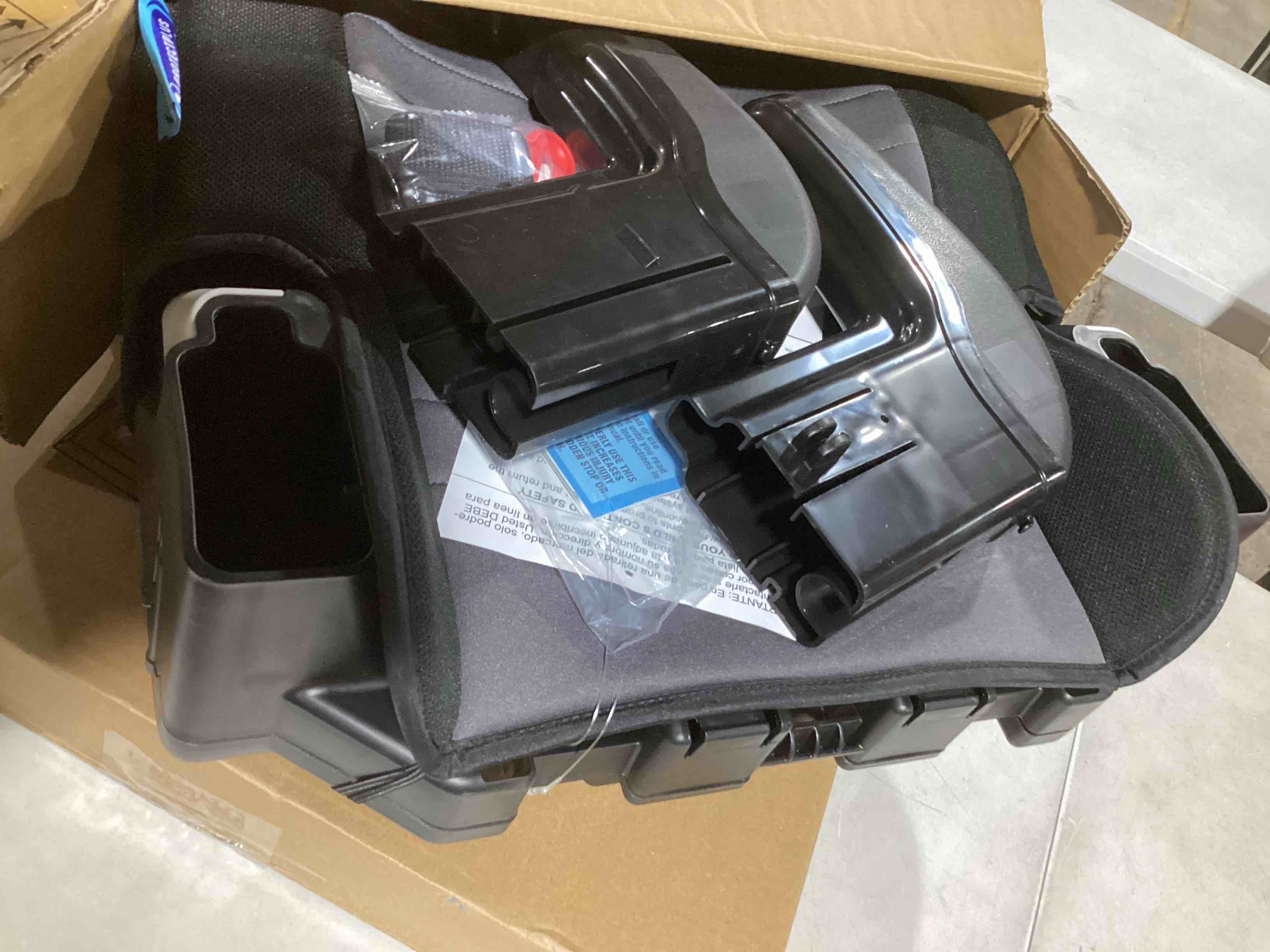 https://s3.amazonaws.com/lotting-images-prod/bidfta/TEA0468990_1730899127949.jpeg