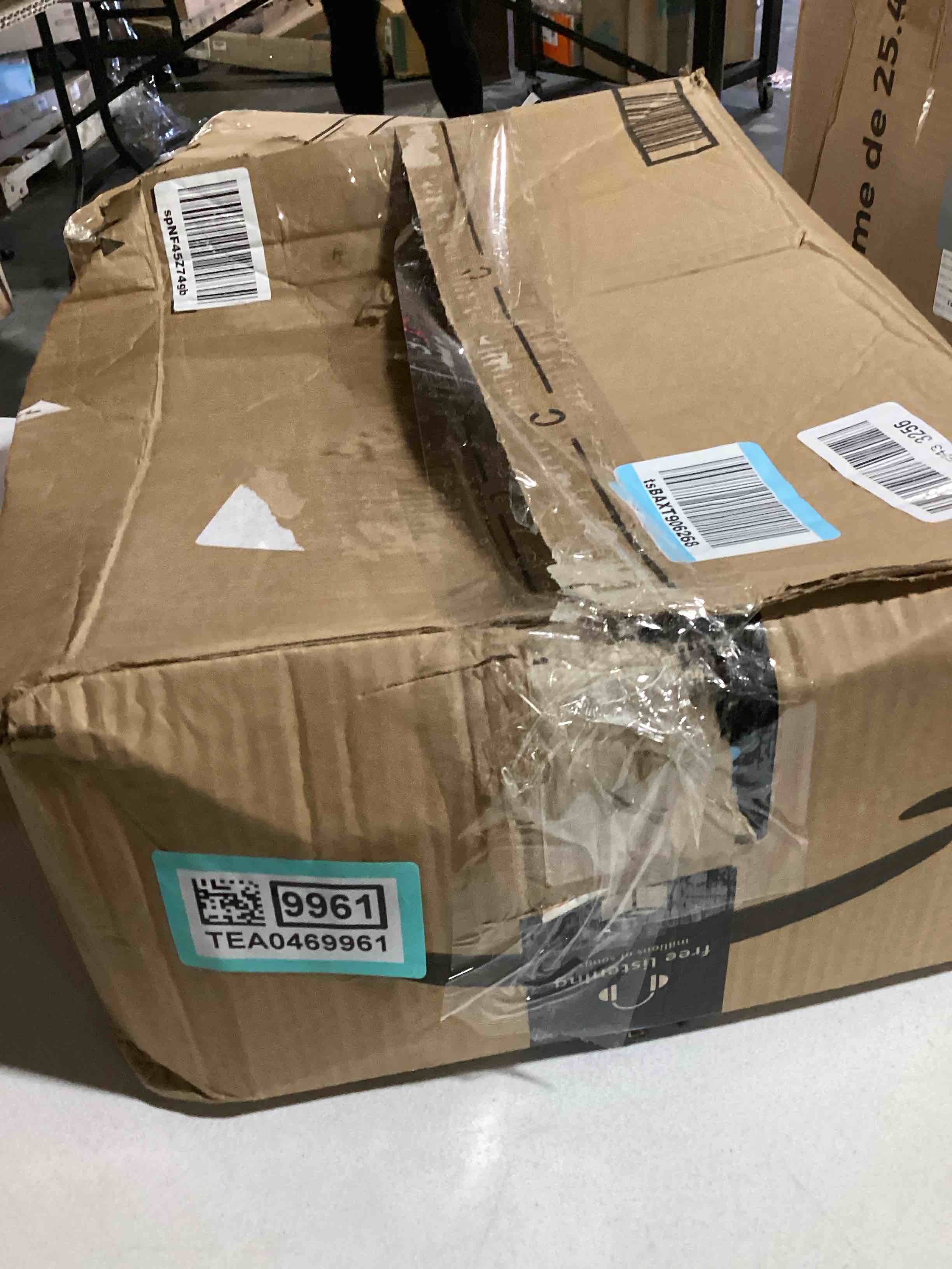 https://s3.amazonaws.com/lotting-images-prod/bidfta/TEA0469961_1730315676078.jpeg
