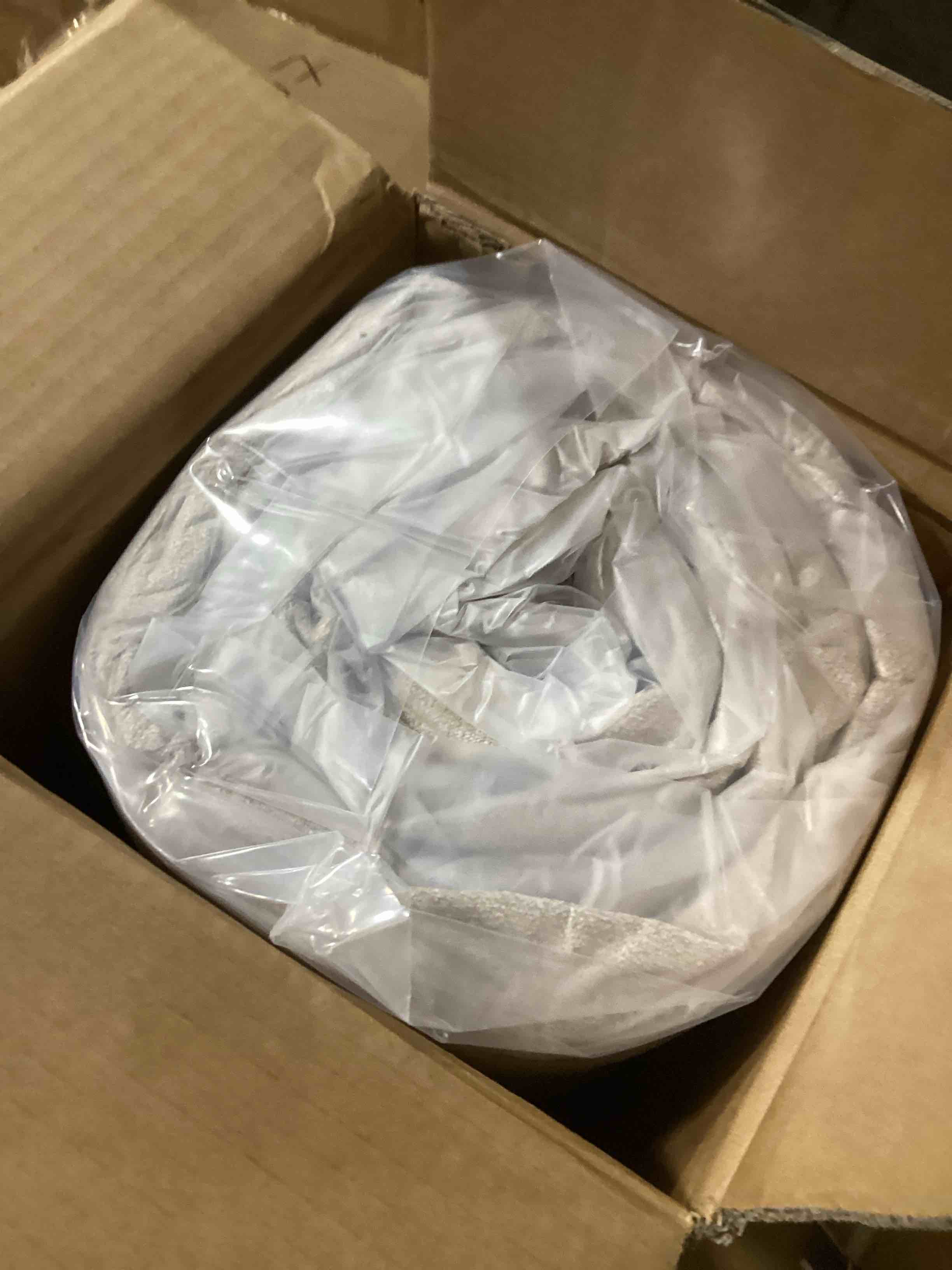 https://s3.amazonaws.com/lotting-images-prod/bidfta/TEA0470282_1734445062549.jpeg