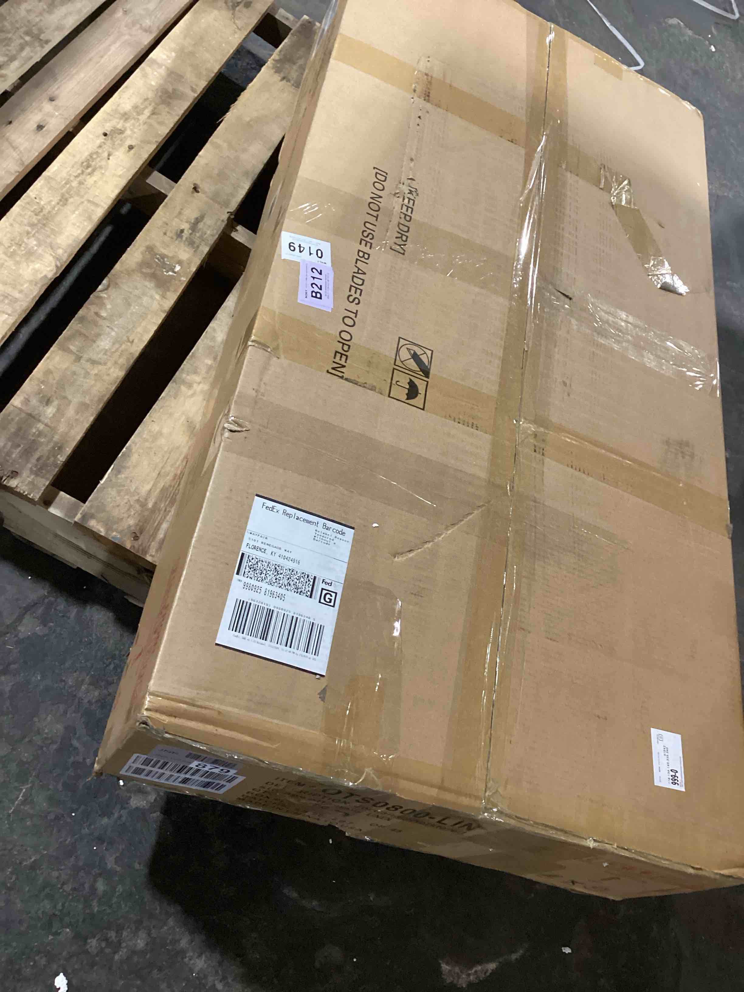 https://s3.amazonaws.com/lotting-images-prod/bidfta/TEA0470441_1731616172647.jpeg