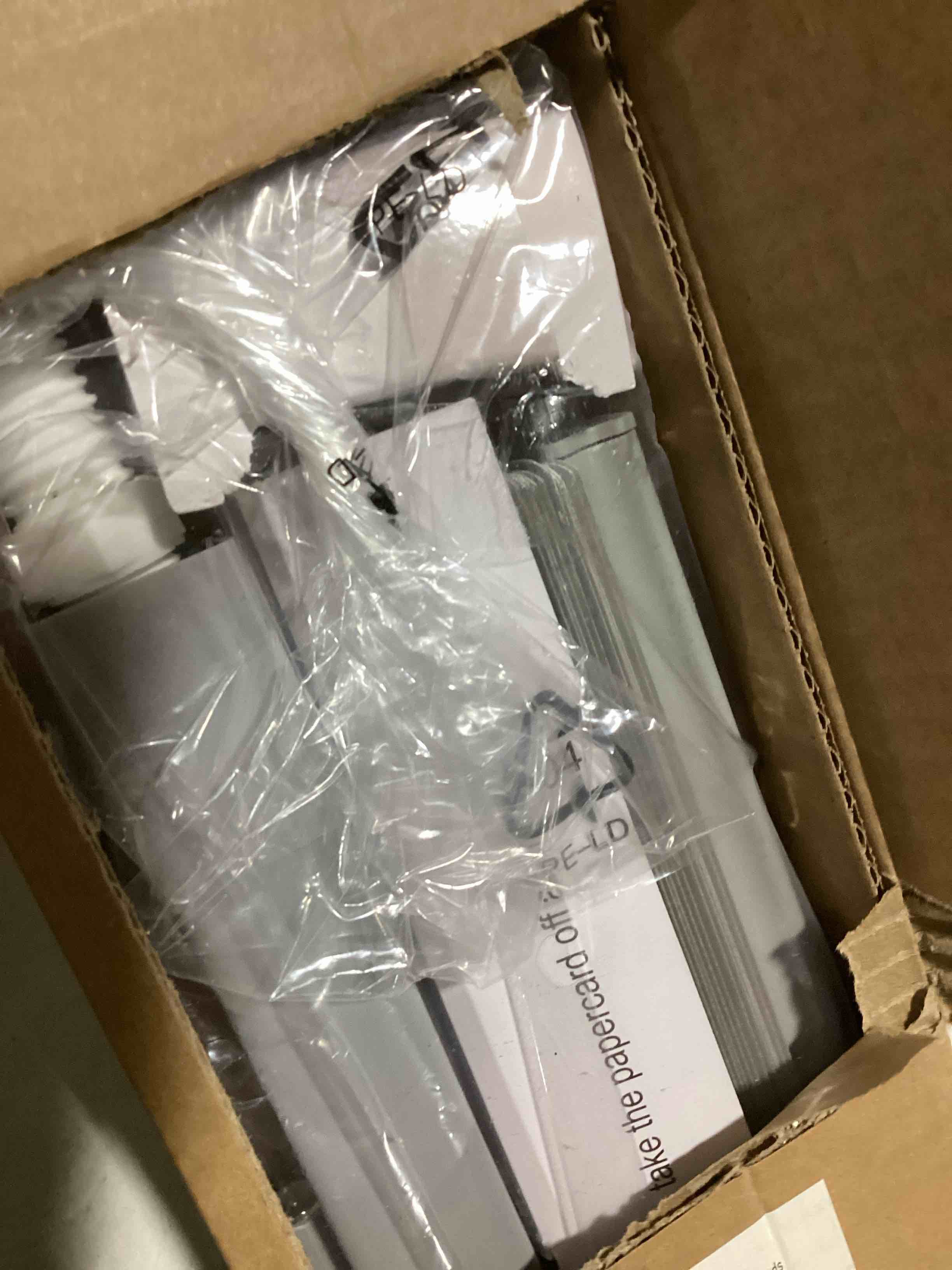 https://s3.amazonaws.com/lotting-images-prod/bidfta/TEA0470703_1731428608768.jpeg