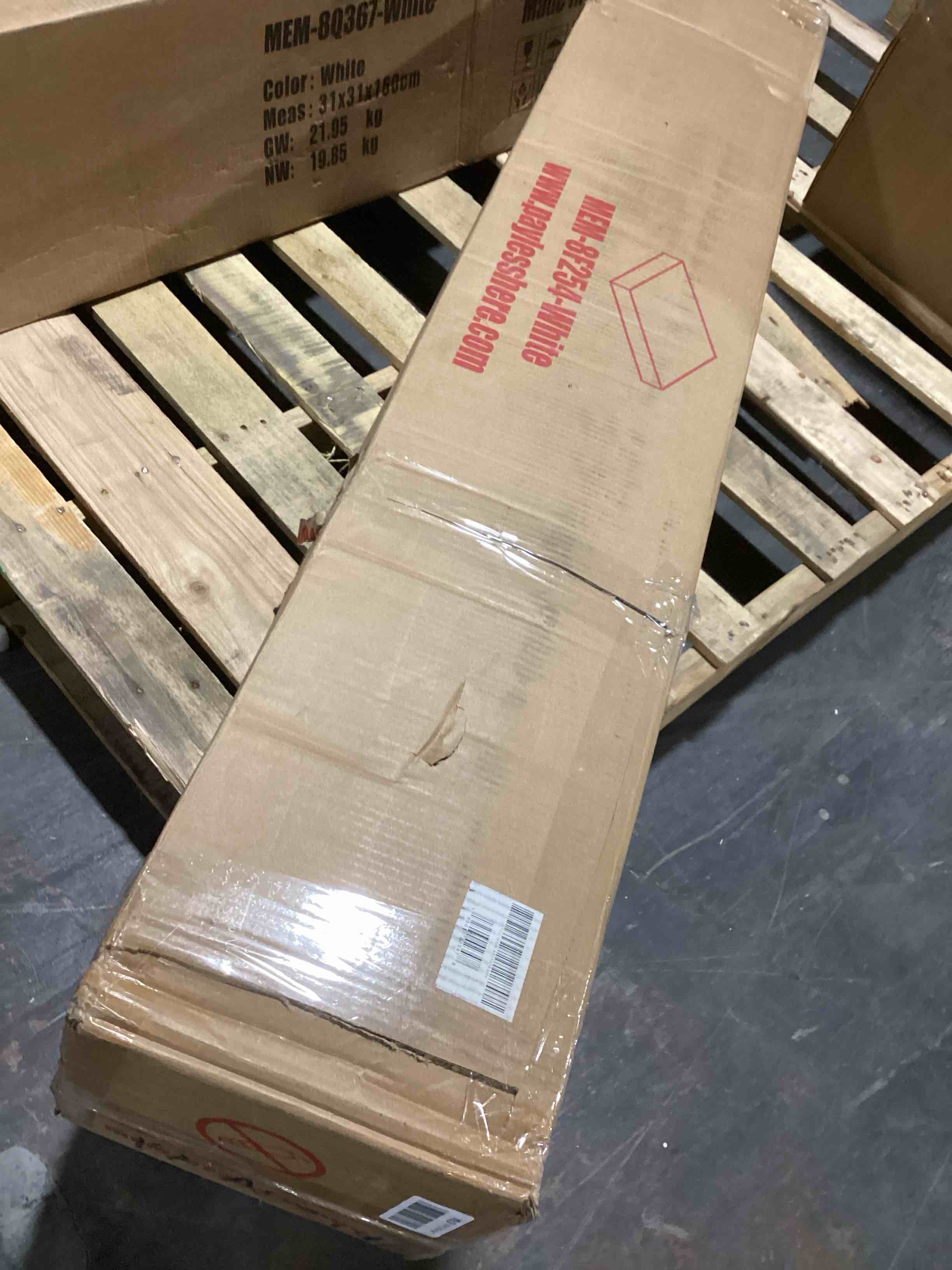 https://s3.amazonaws.com/lotting-images-prod/bidfta/TEA0470812_1731349577149.jpeg