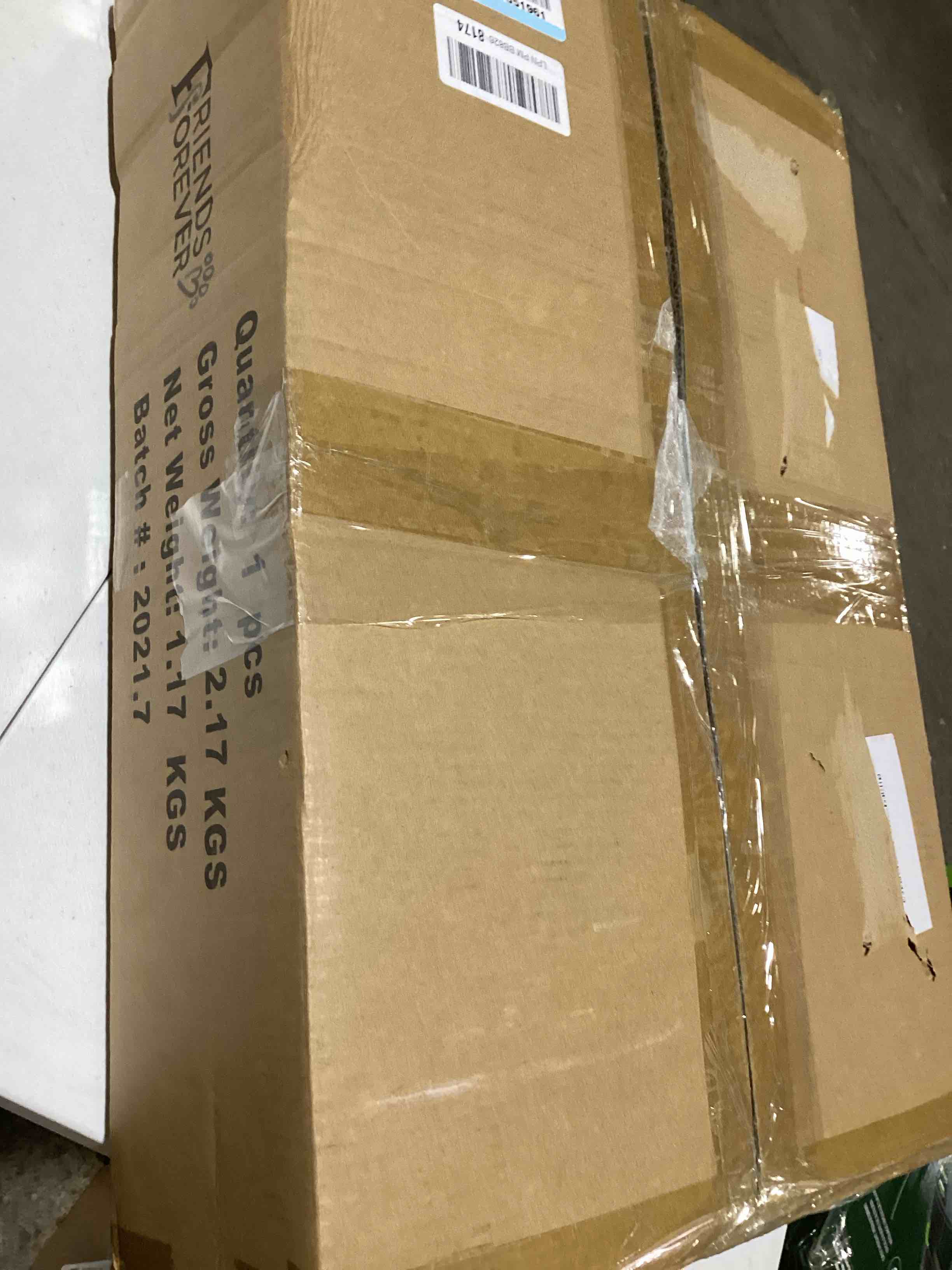 https://s3.amazonaws.com/lotting-images-prod/bidfta/TEA0471404_1730985915539.jpeg
