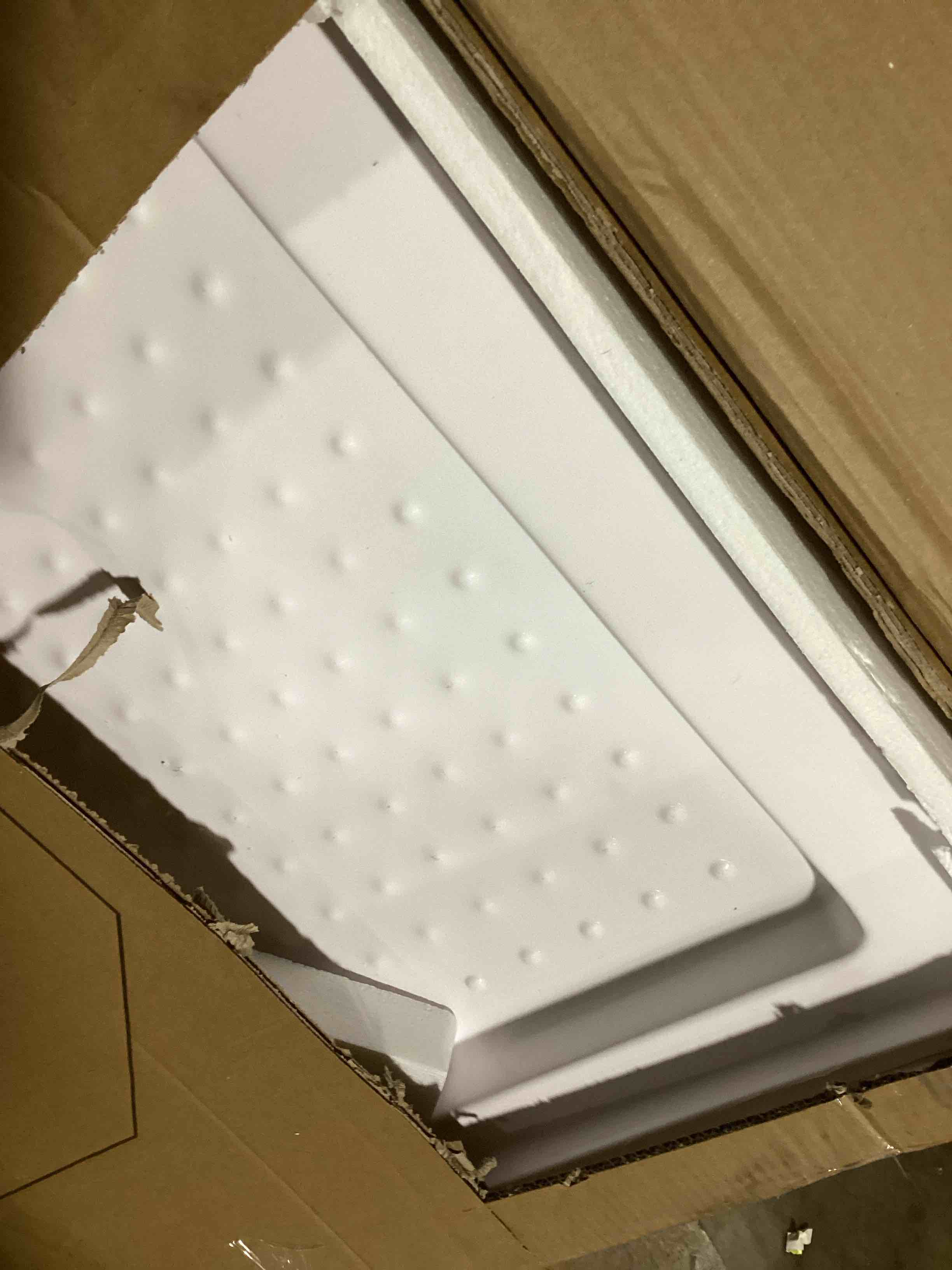https://s3.amazonaws.com/lotting-images-prod/bidfta/TEA0471781_1730751187611.jpeg
