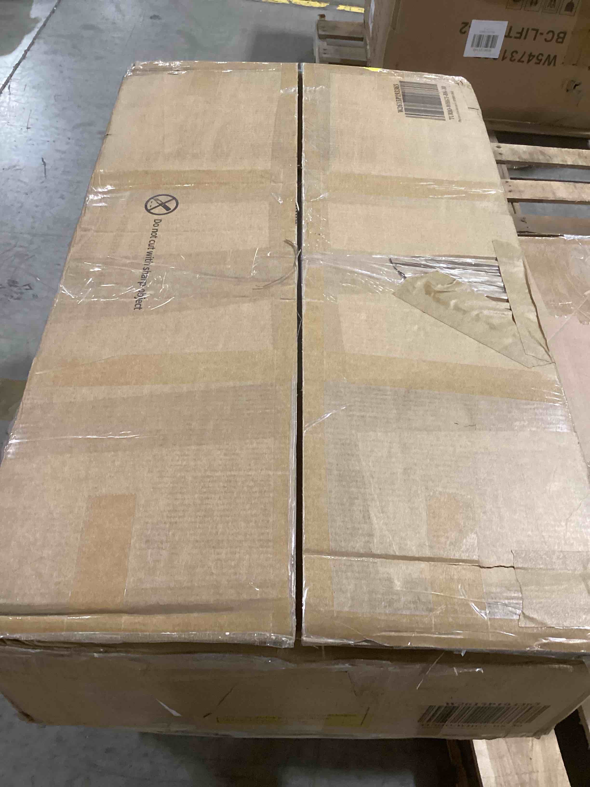 https://s3.amazonaws.com/lotting-images-prod/bidfta/TEA0472152_1735910257089.jpeg