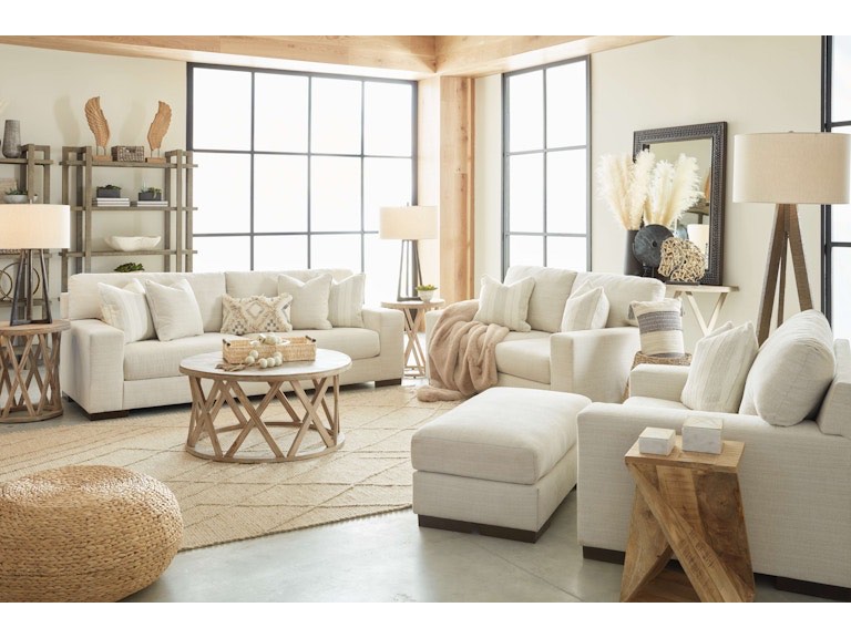 Farlane 8 piece living room set ( incomplete) 