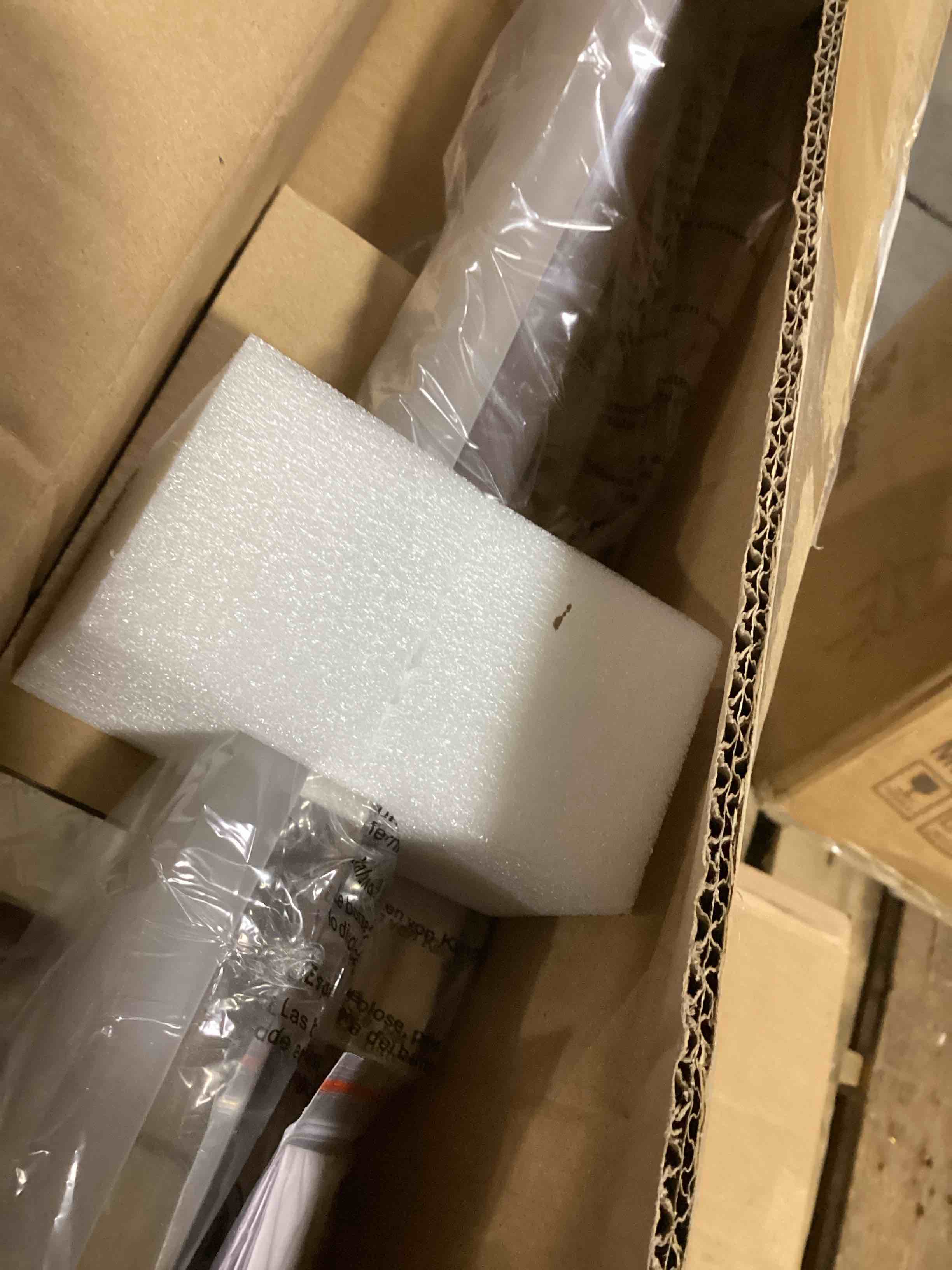 https://s3.amazonaws.com/lotting-images-prod/bidfta/TEA0472918_1734552602698.jpeg