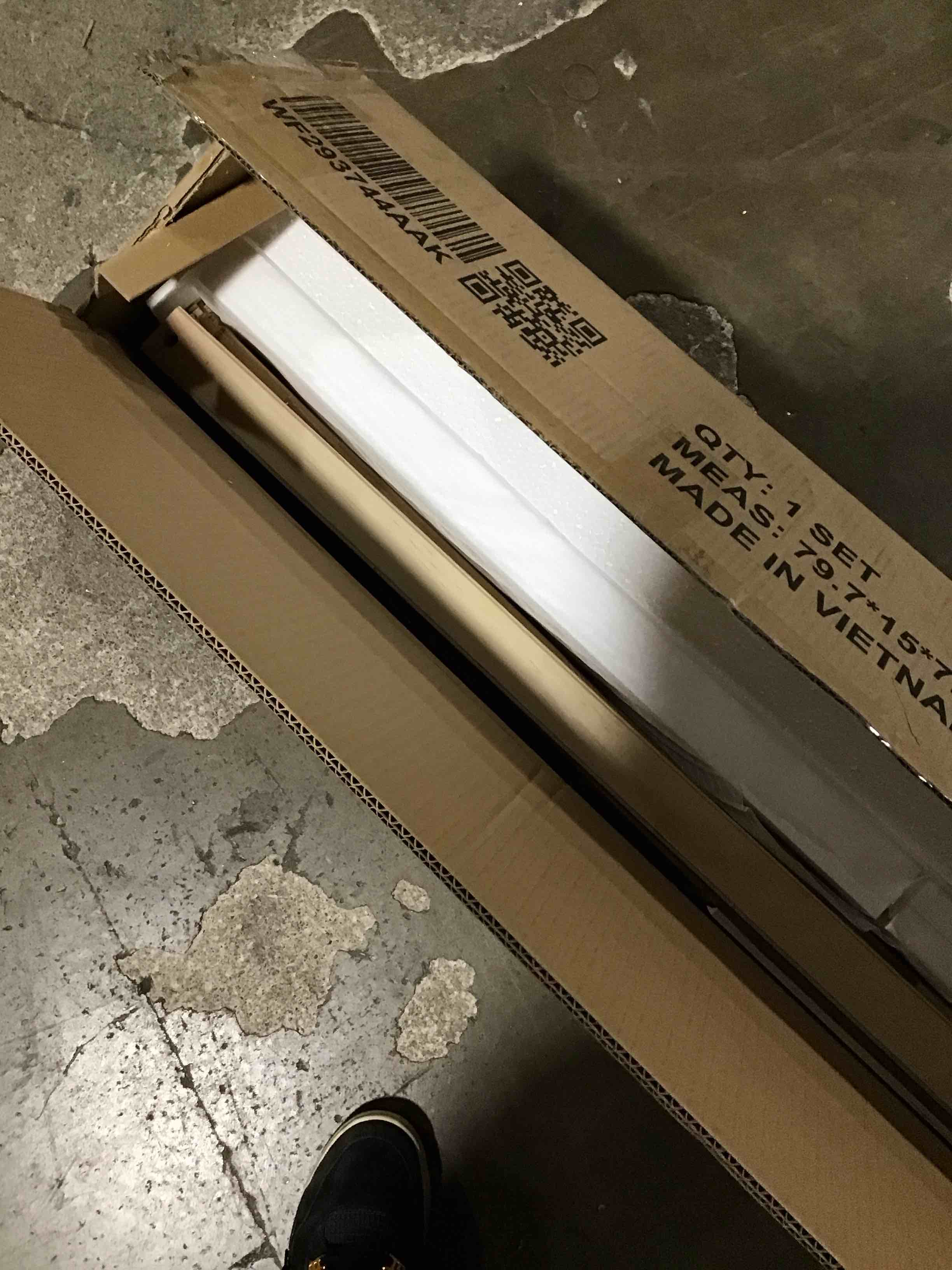 https://s3.amazonaws.com/lotting-images-prod/bidfta/TEA0473532_1731606948632.jpeg