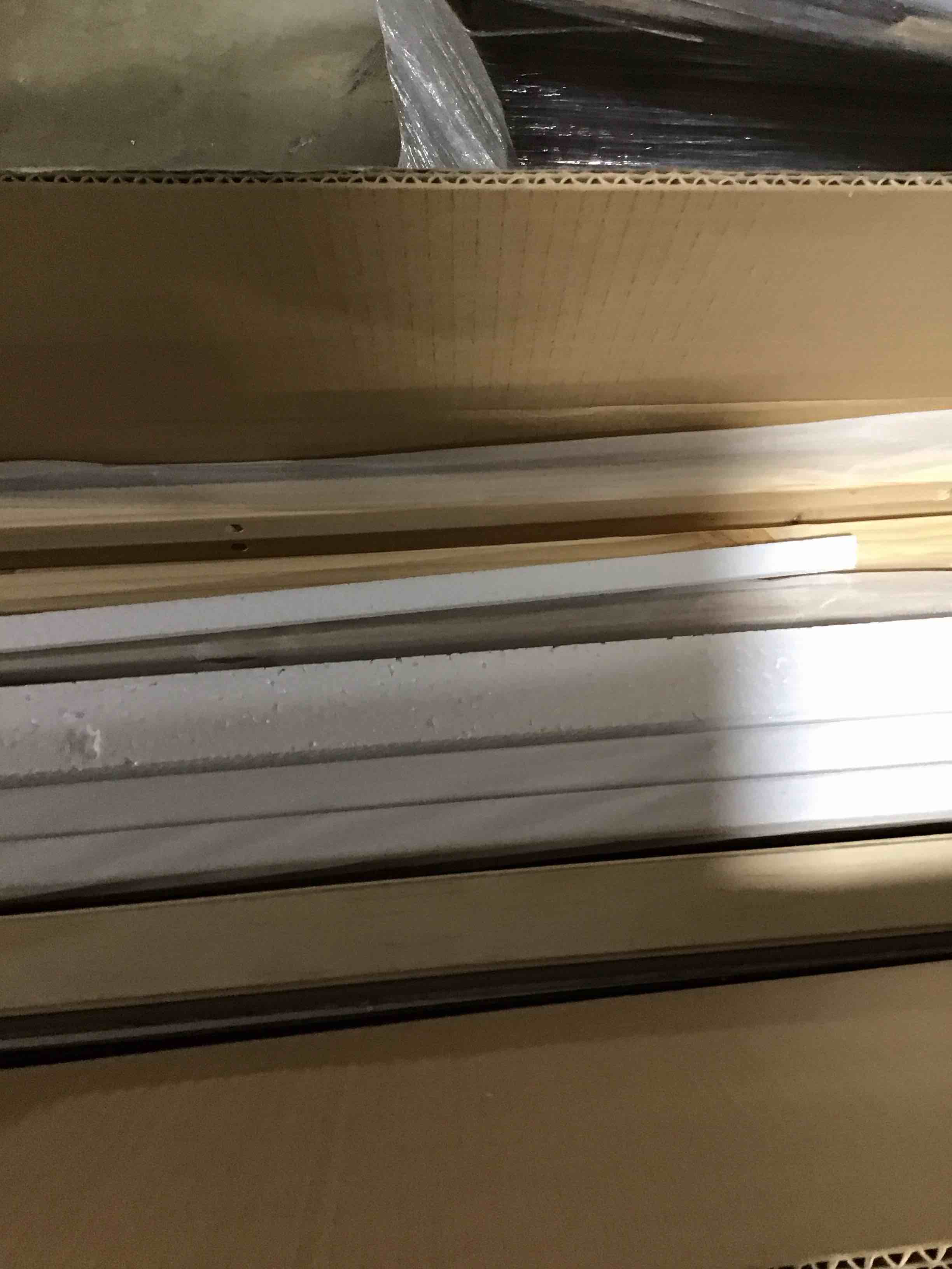 https://s3.amazonaws.com/lotting-images-prod/bidfta/TEA0473532_1731606954634.jpeg