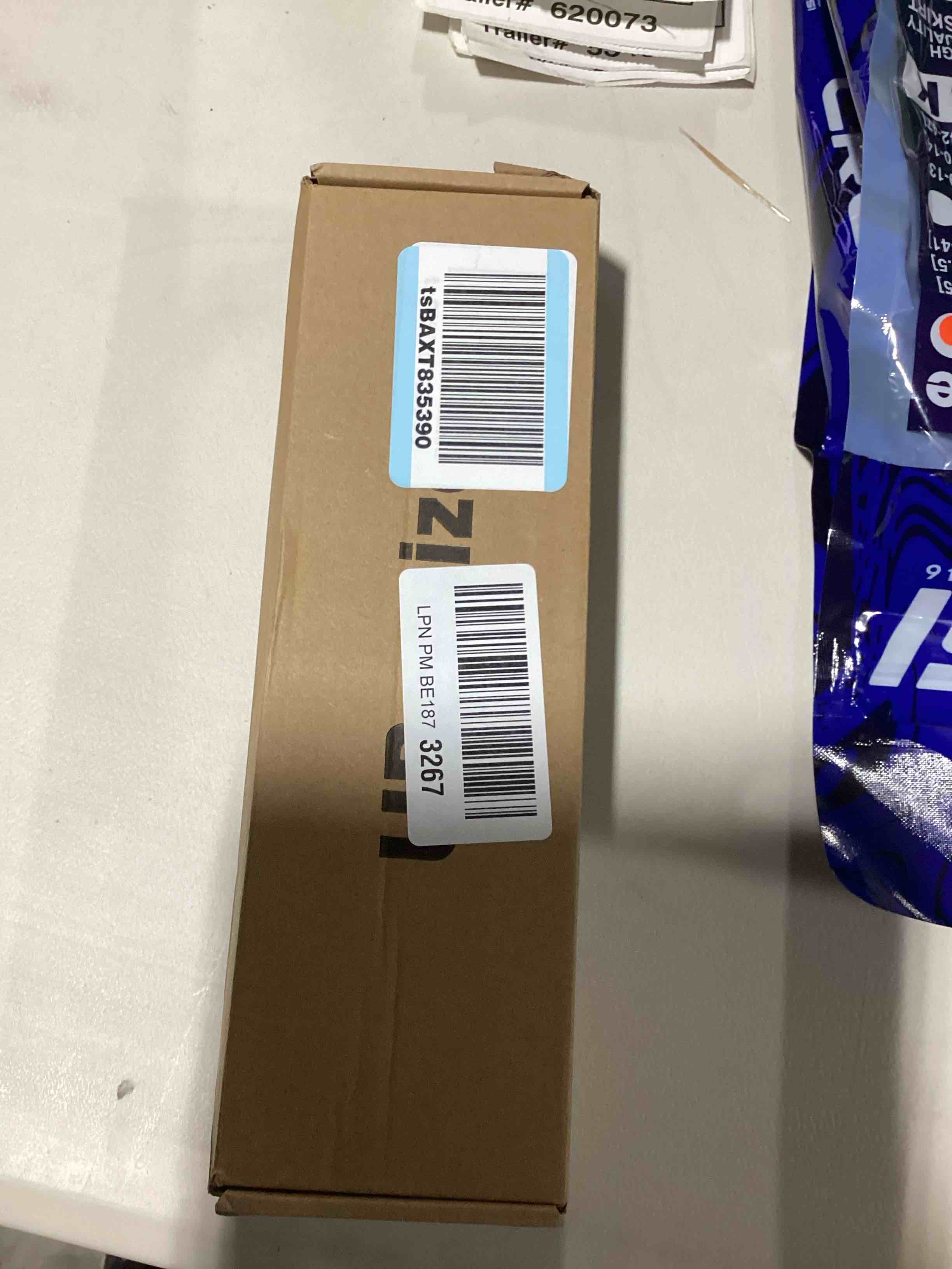 https://s3.amazonaws.com/lotting-images-prod/bidfta/TEA0474250_1732913706555.jpeg