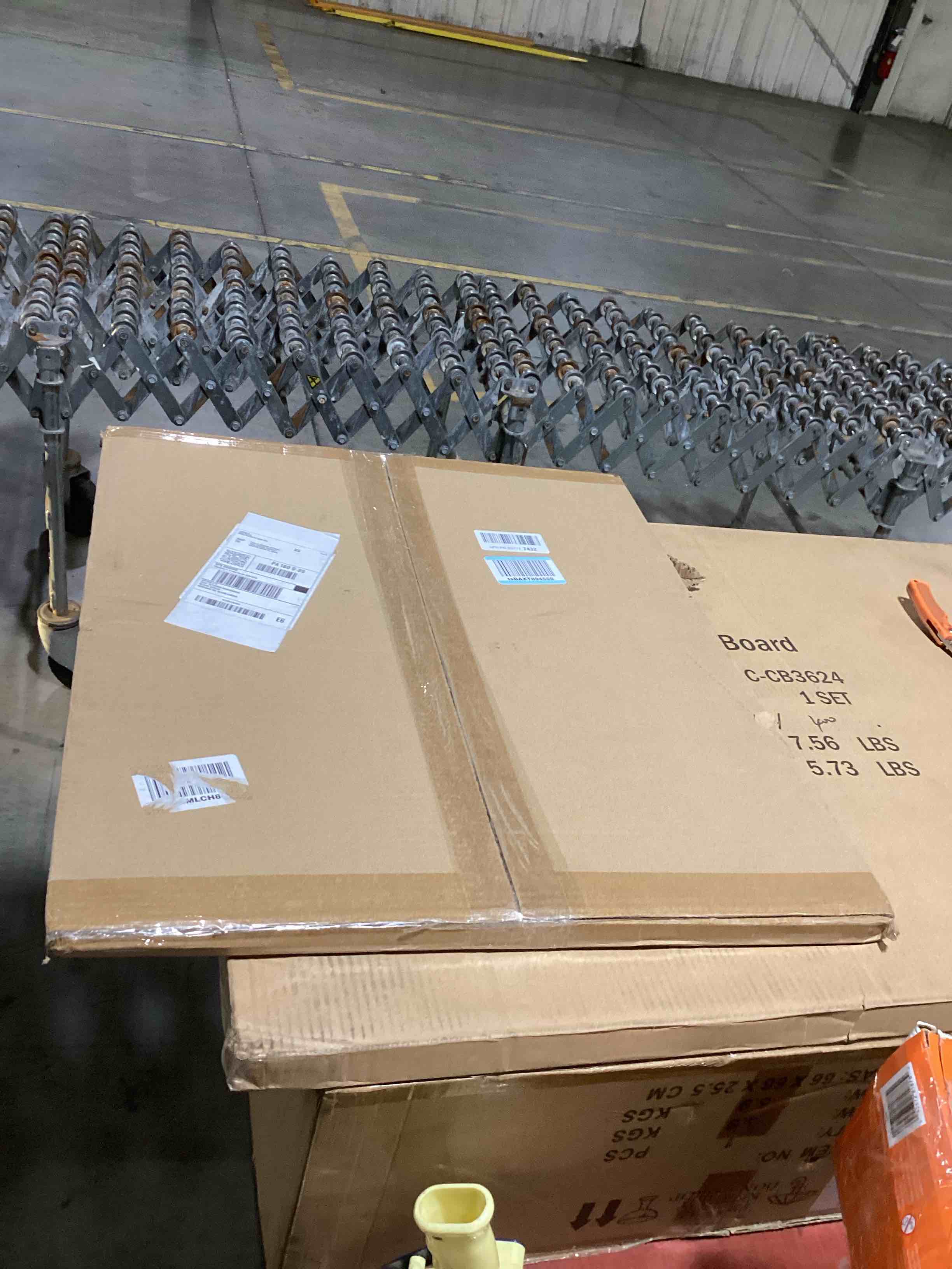 https://s3.amazonaws.com/lotting-images-prod/bidfta/TEA0476409_1731416289527.jpeg