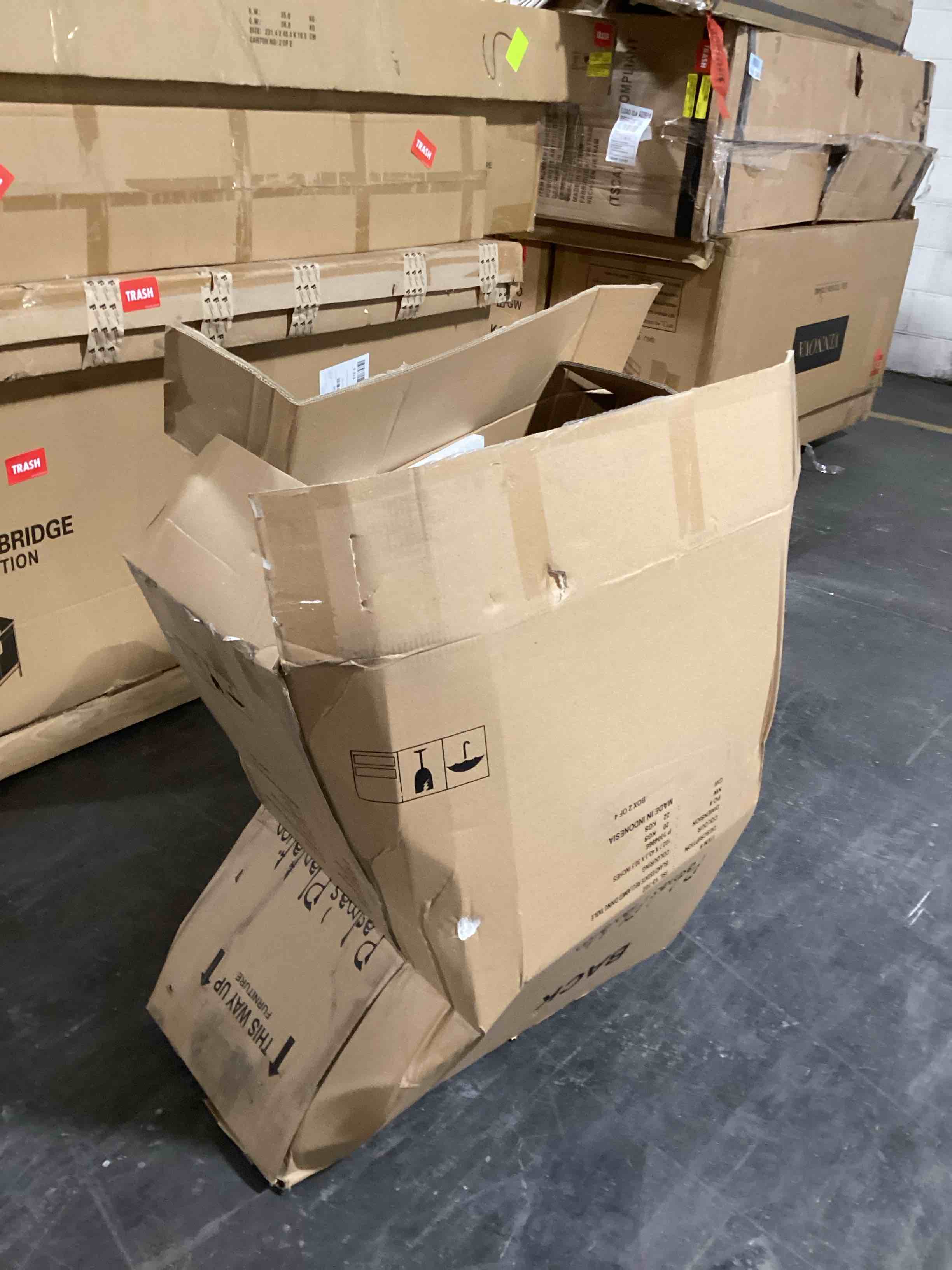 https://s3.amazonaws.com/lotting-images-prod/bidfta/TEA0476915_1731091724477.jpeg
