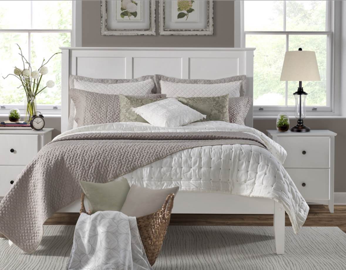 Shaker Style Panel Queen Size Platform Bed - White Finish *incomplete,box 1/2 only* 