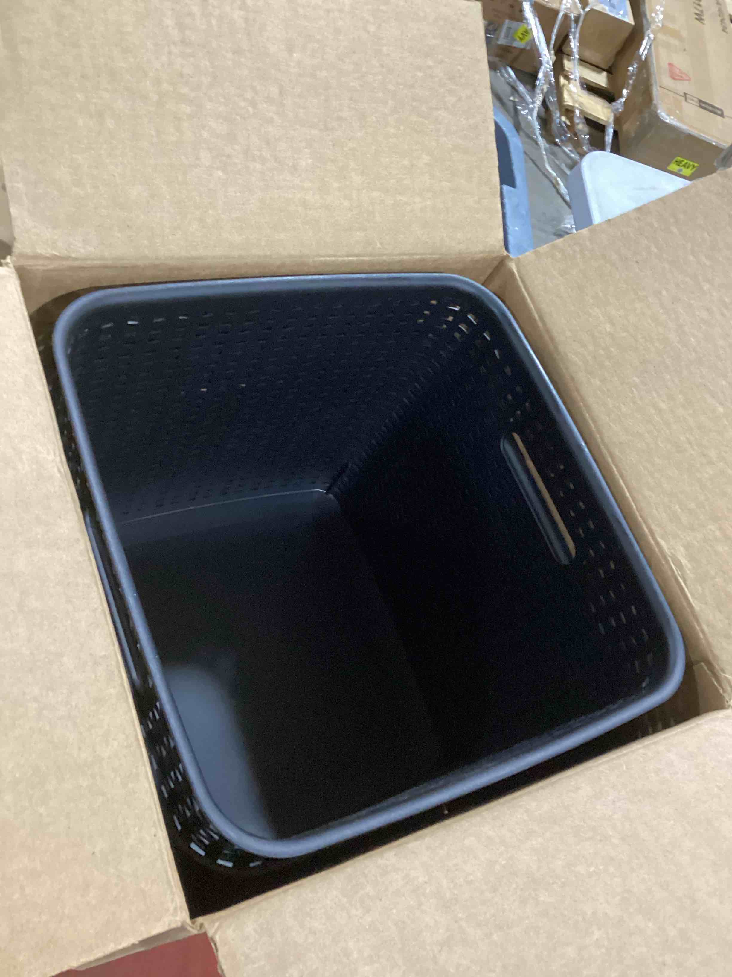 https://s3.amazonaws.com/lotting-images-prod/bidfta/TEA0478172_1732723530043.jpeg