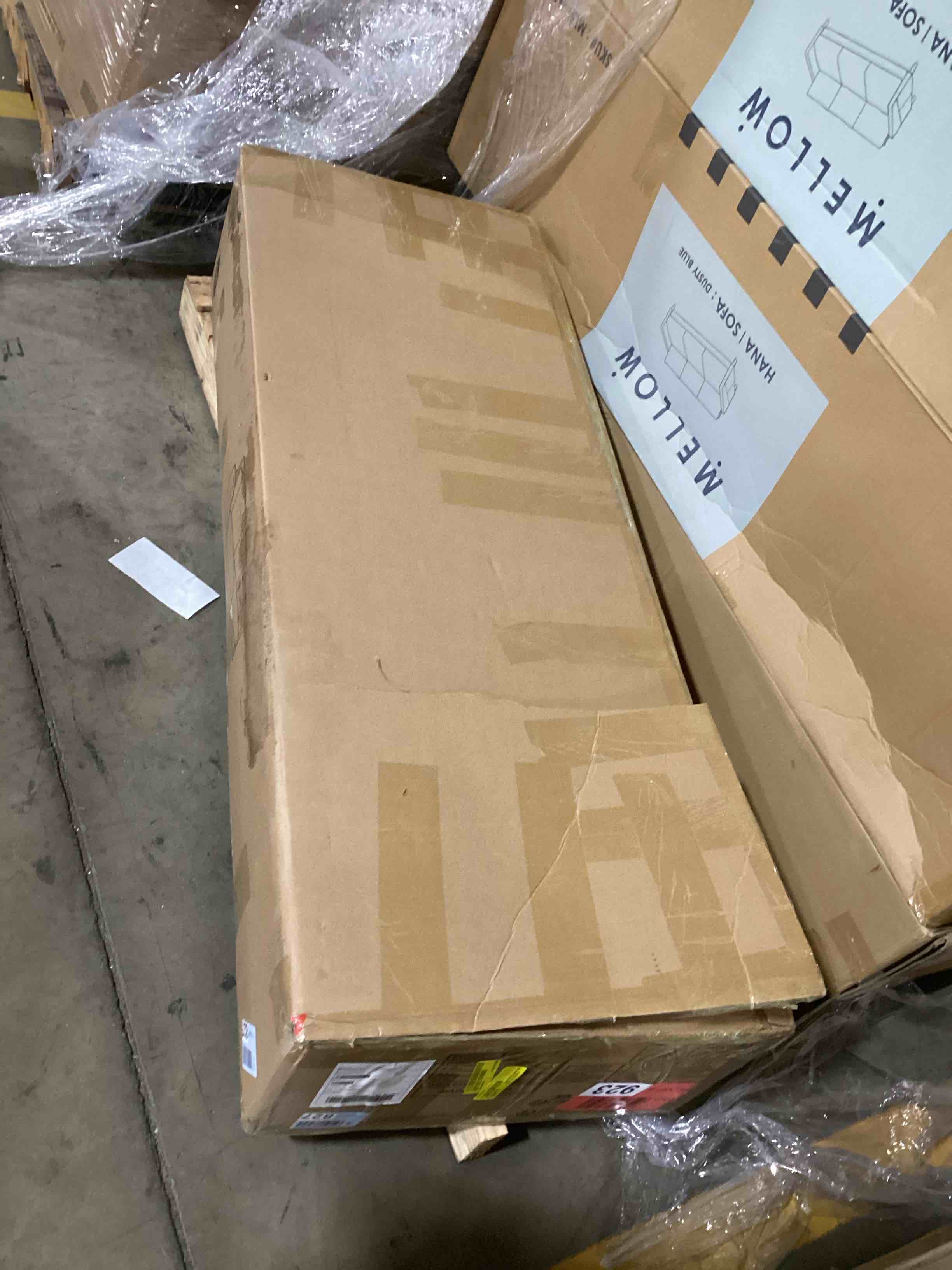 https://s3.amazonaws.com/lotting-images-prod/bidfta/TEA0478372_1732652632861.jpeg
