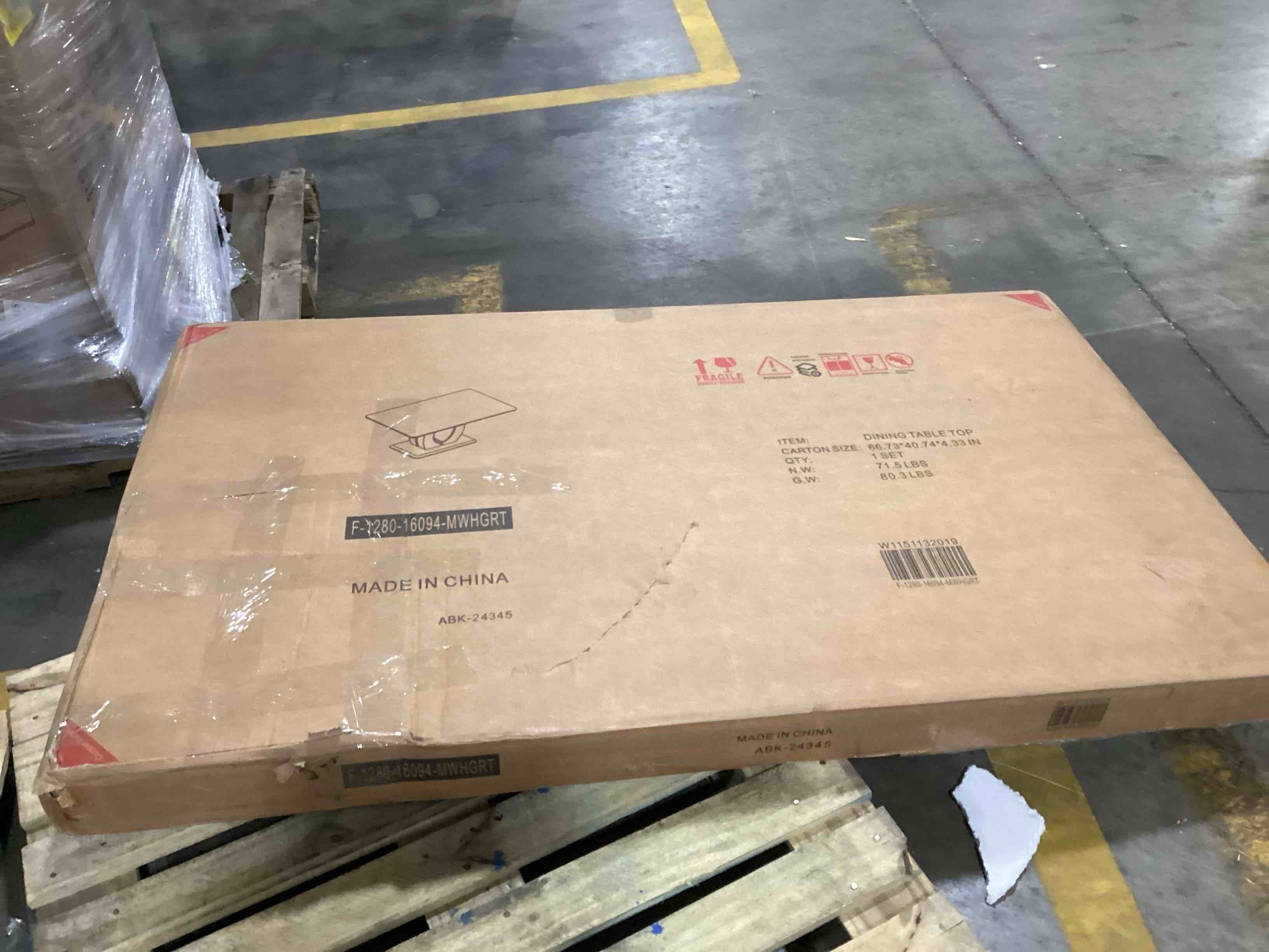 https://s3.amazonaws.com/lotting-images-prod/bidfta/TEA0478510_1732639048332.jpeg