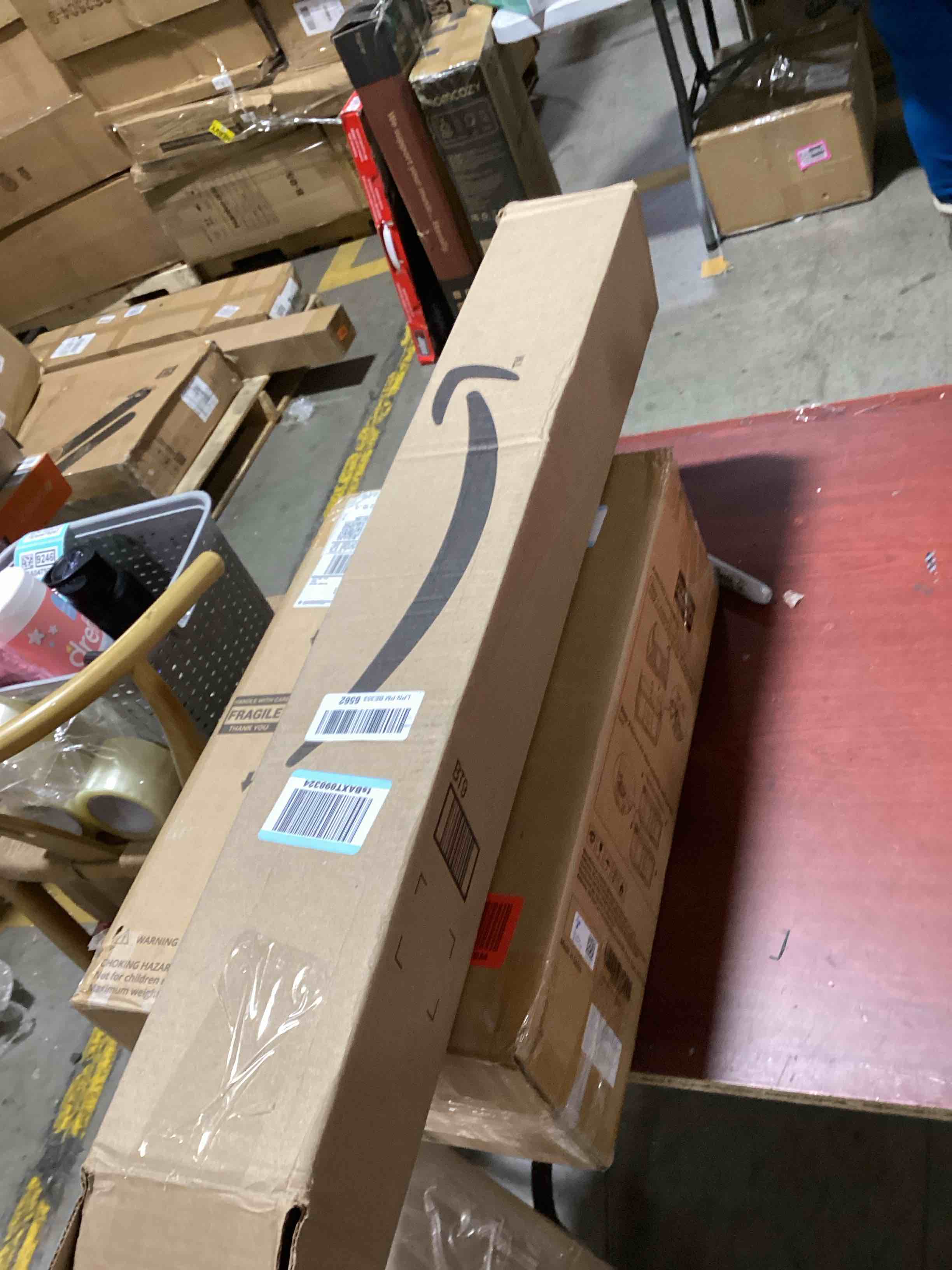 https://s3.amazonaws.com/lotting-images-prod/bidfta/TEA0479249_1732117069664.jpeg