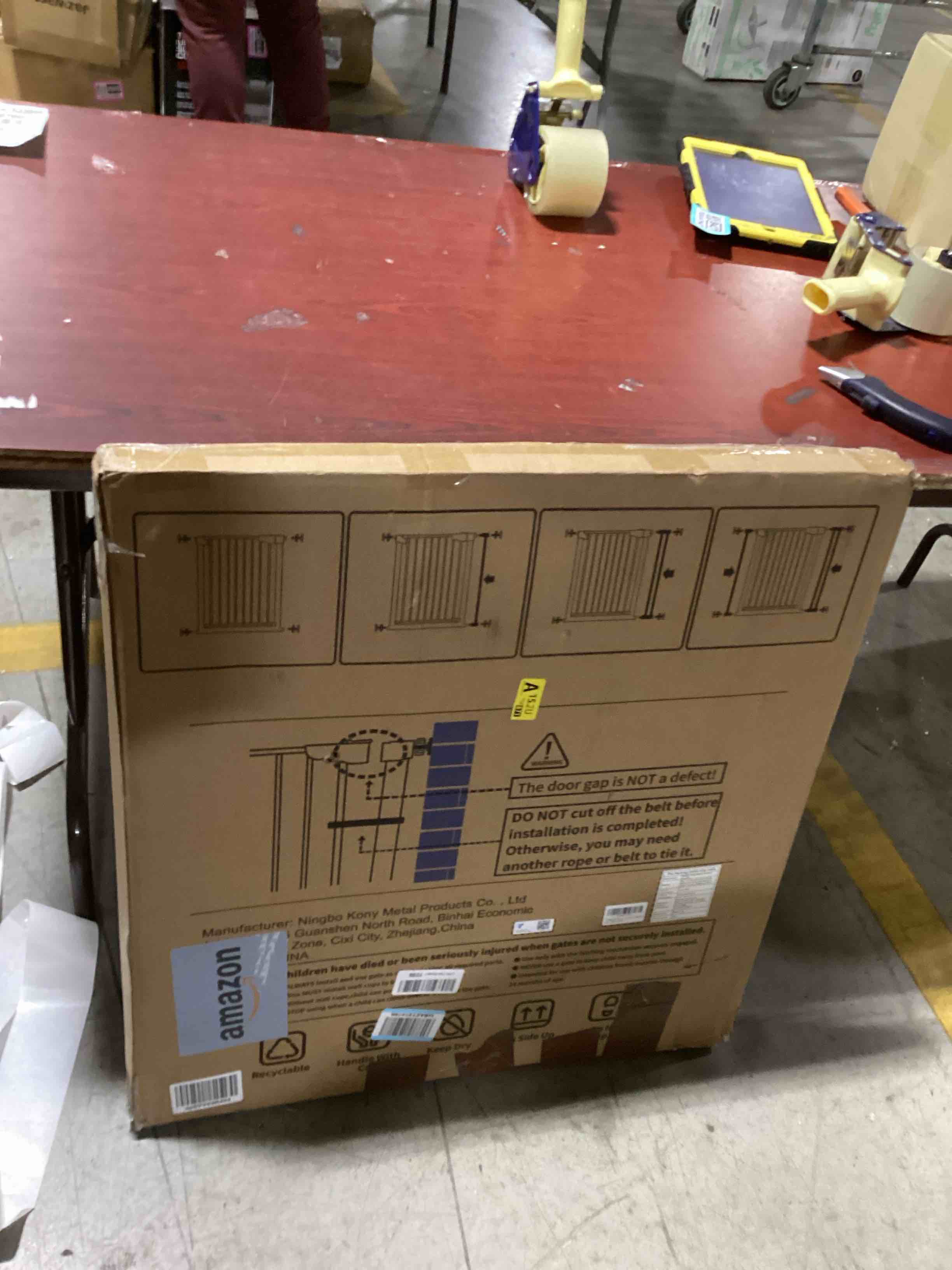 https://s3.amazonaws.com/lotting-images-prod/bidfta/TEA0479418_1732041884818.jpeg
