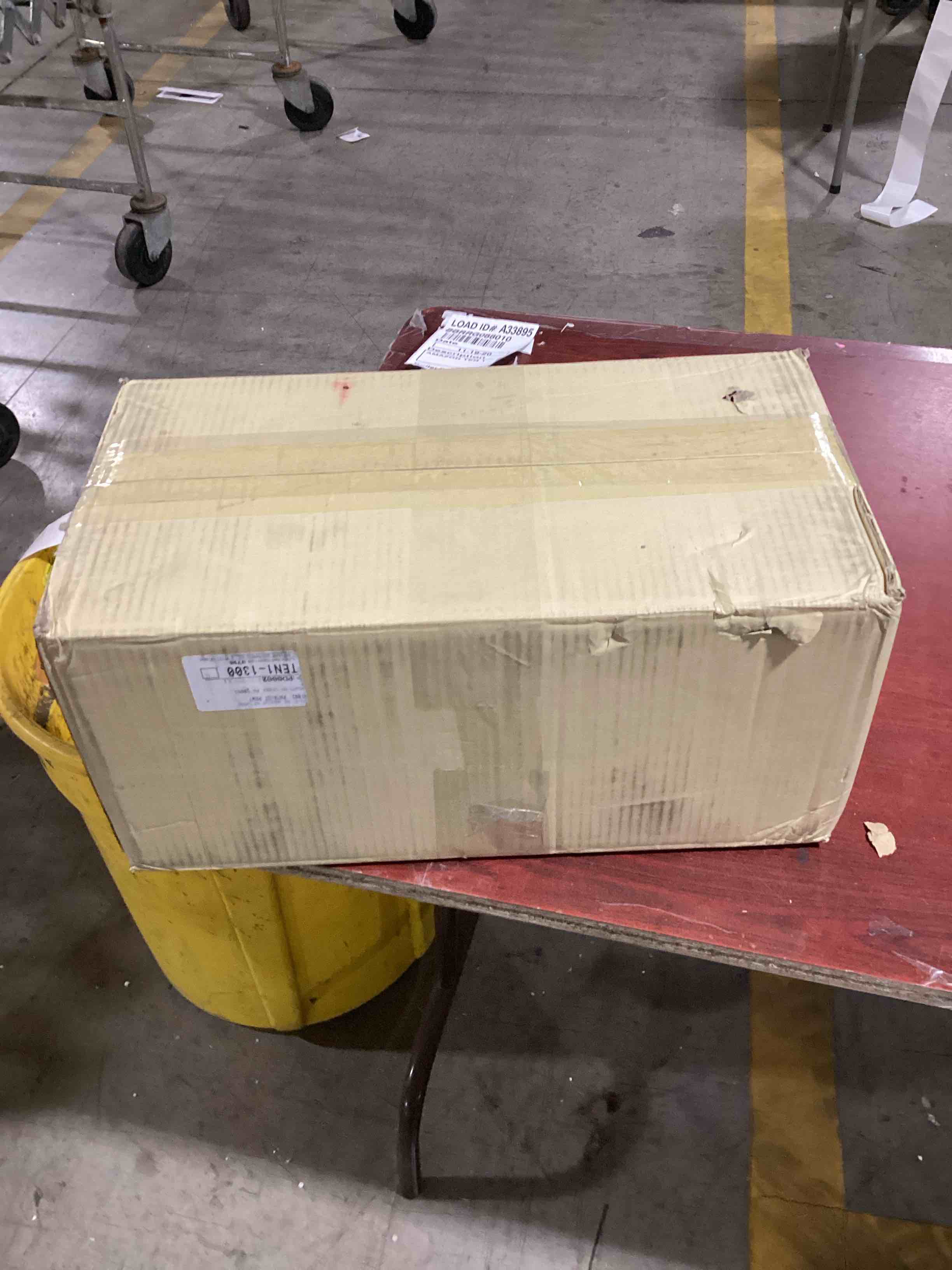 https://s3.amazonaws.com/lotting-images-prod/bidfta/TEA0479427_1732042181398.jpeg