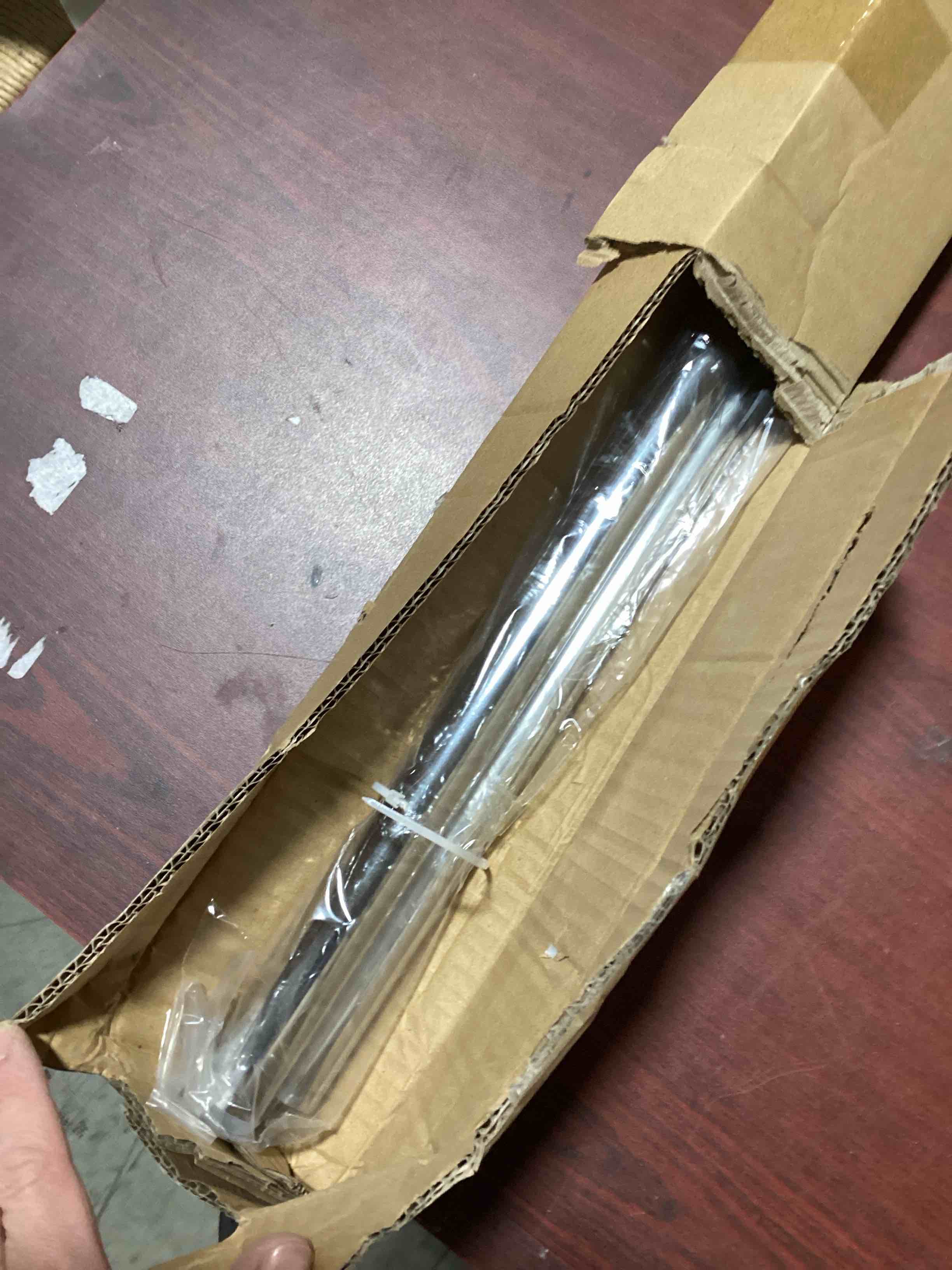 https://s3.amazonaws.com/lotting-images-prod/bidfta/TEA0479507_1732031837623.jpeg