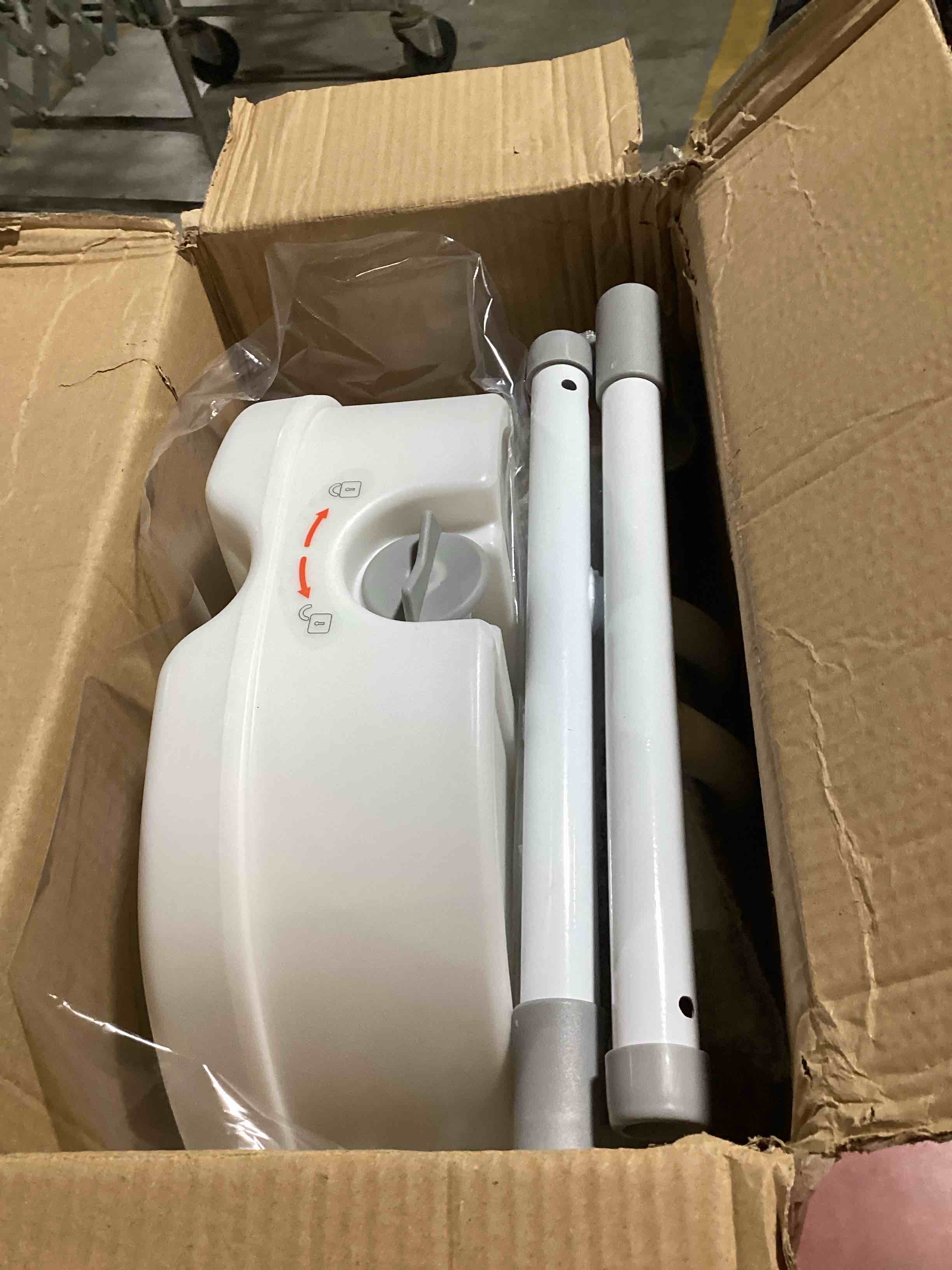 https://s3.amazonaws.com/lotting-images-prod/bidfta/TEA0479752_1731684688647.jpeg