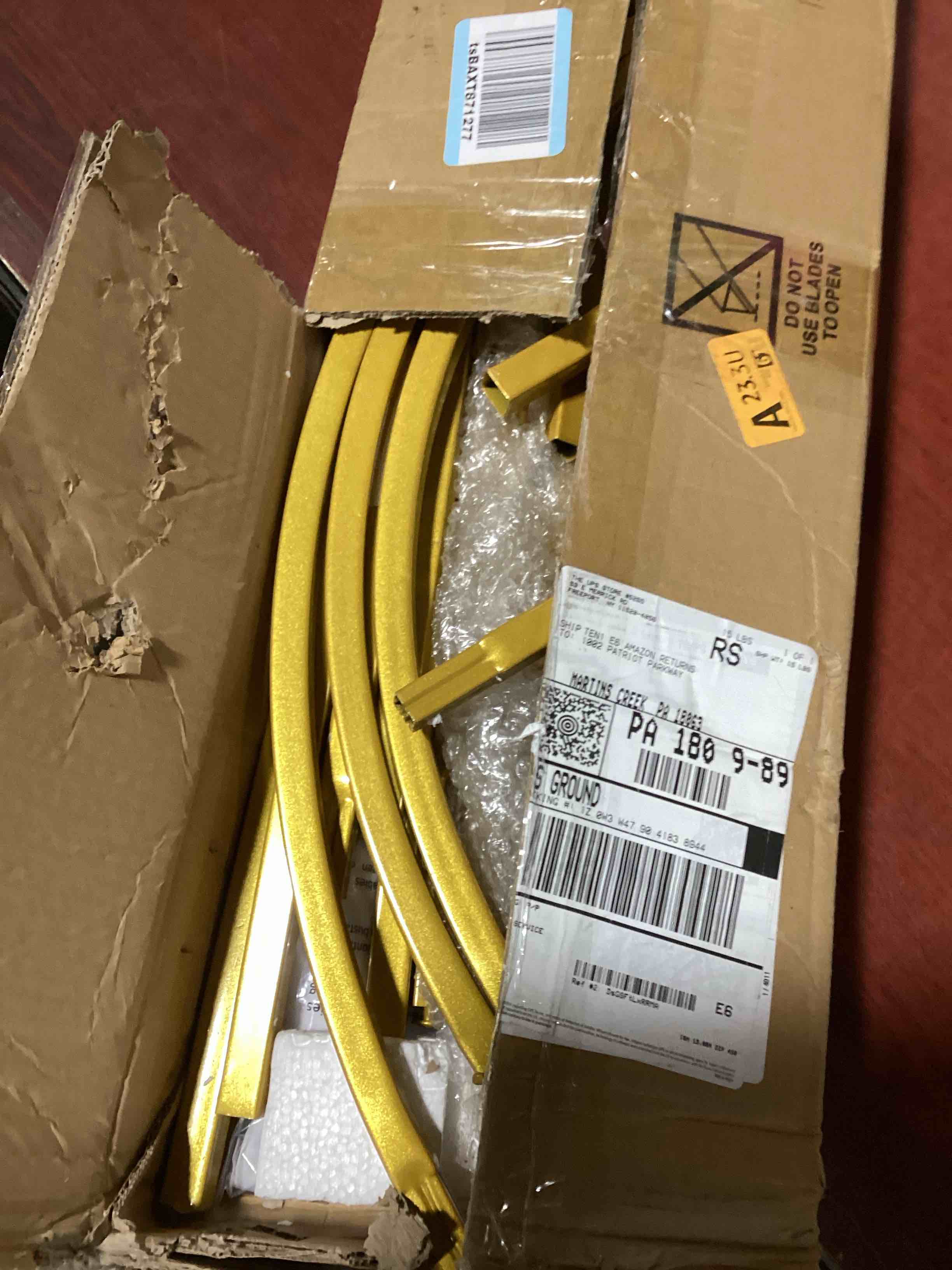 https://s3.amazonaws.com/lotting-images-prod/bidfta/TEA0479754_1731684138952.jpeg