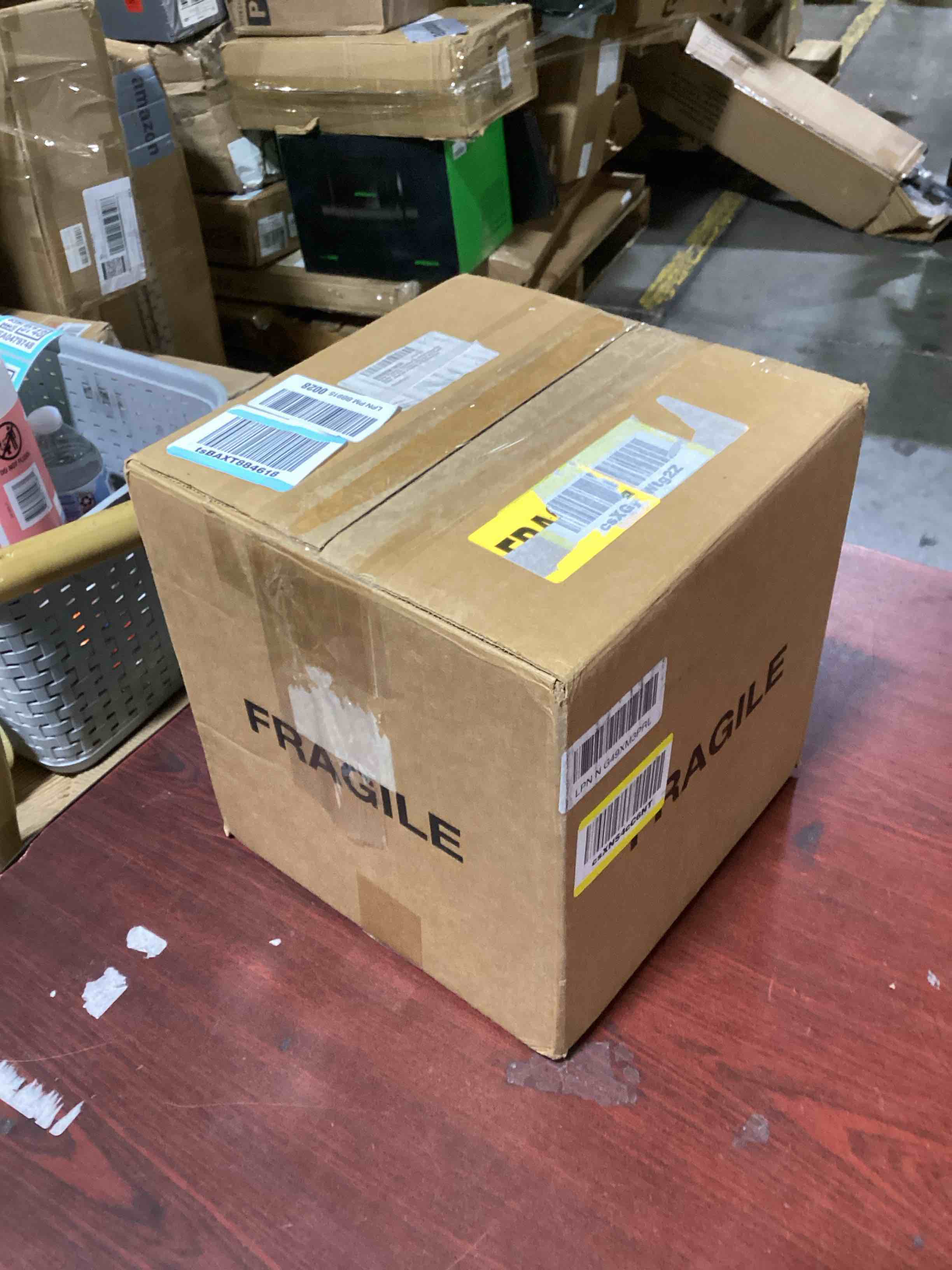 https://s3.amazonaws.com/lotting-images-prod/bidfta/TEA0479761_1731681845576.jpeg