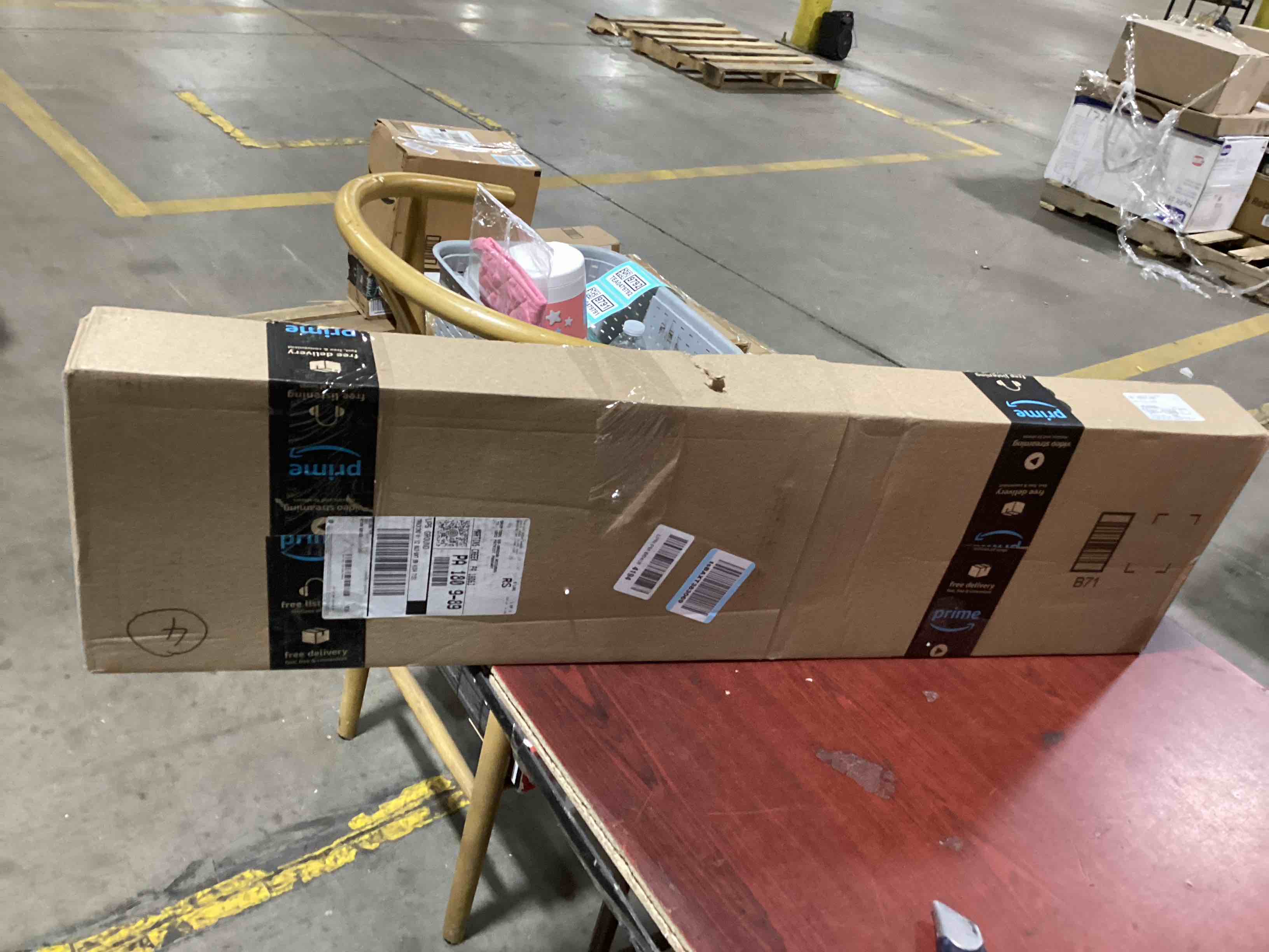 https://s3.amazonaws.com/lotting-images-prod/bidfta/TEA0479802_1731677983953.jpeg