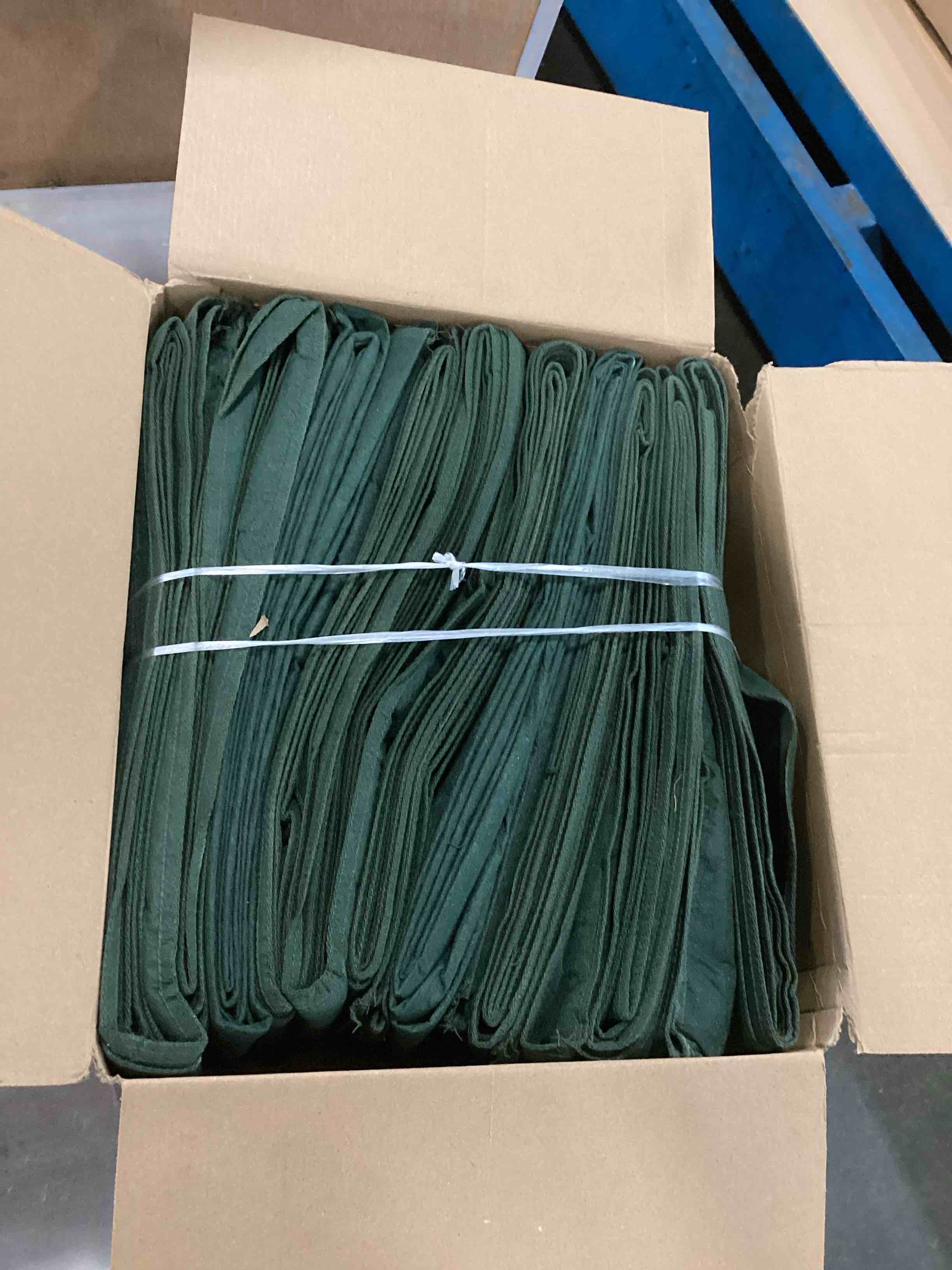 https://s3.amazonaws.com/lotting-images-prod/bidfta/TEA0481232_1730565890351.jpeg
