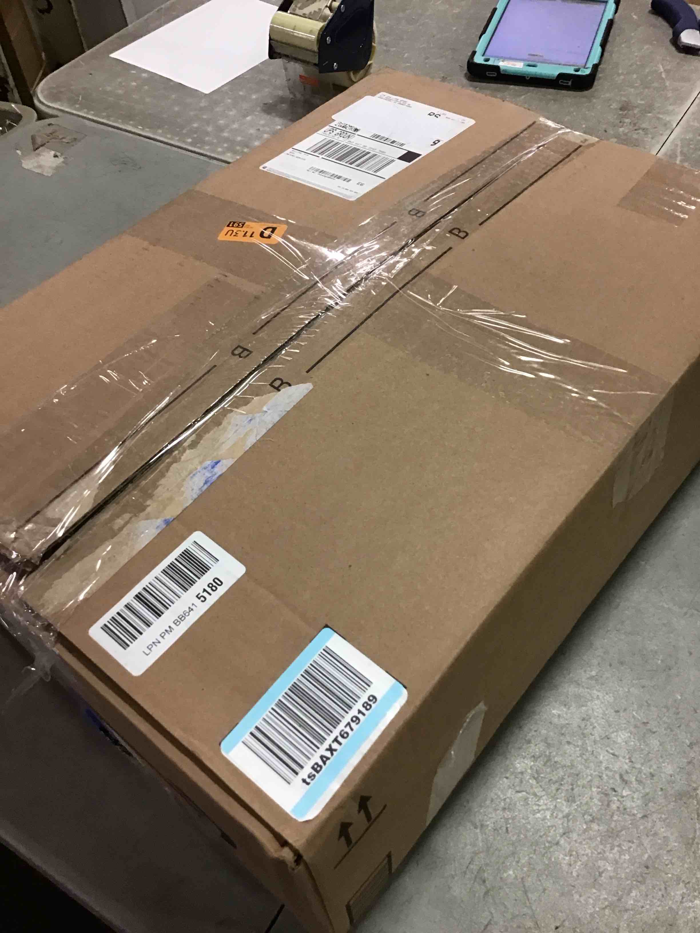 https://s3.amazonaws.com/lotting-images-prod/bidfta/TEA0481443_1730394475278.jpeg