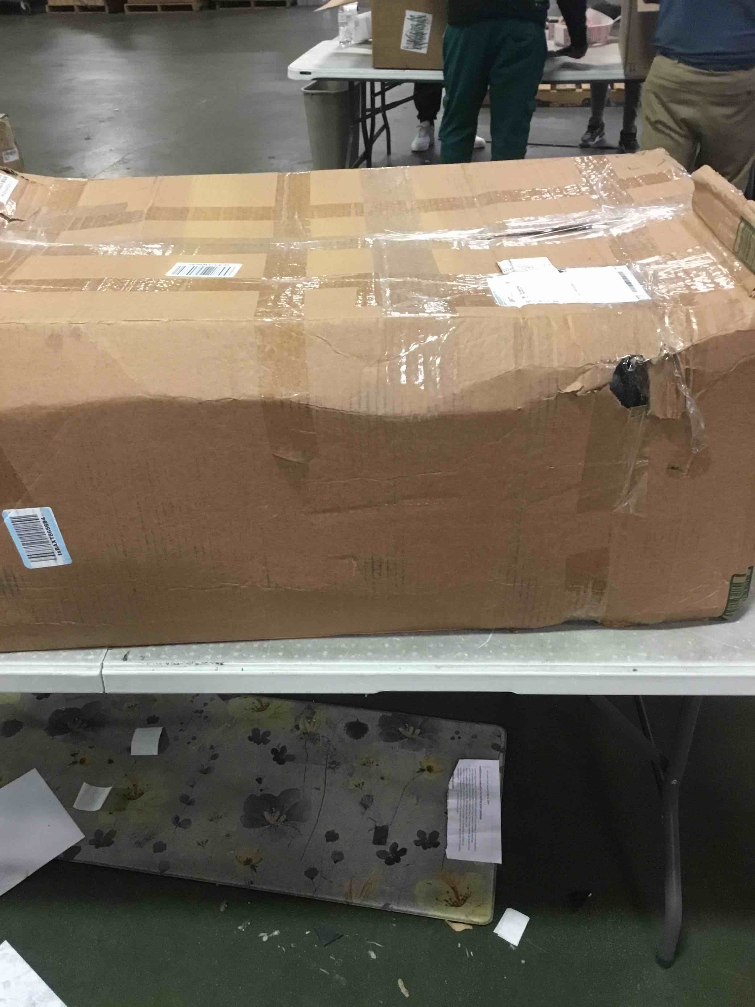 https://s3.amazonaws.com/lotting-images-prod/bidfta/TEA0481717_1730214645322.jpeg