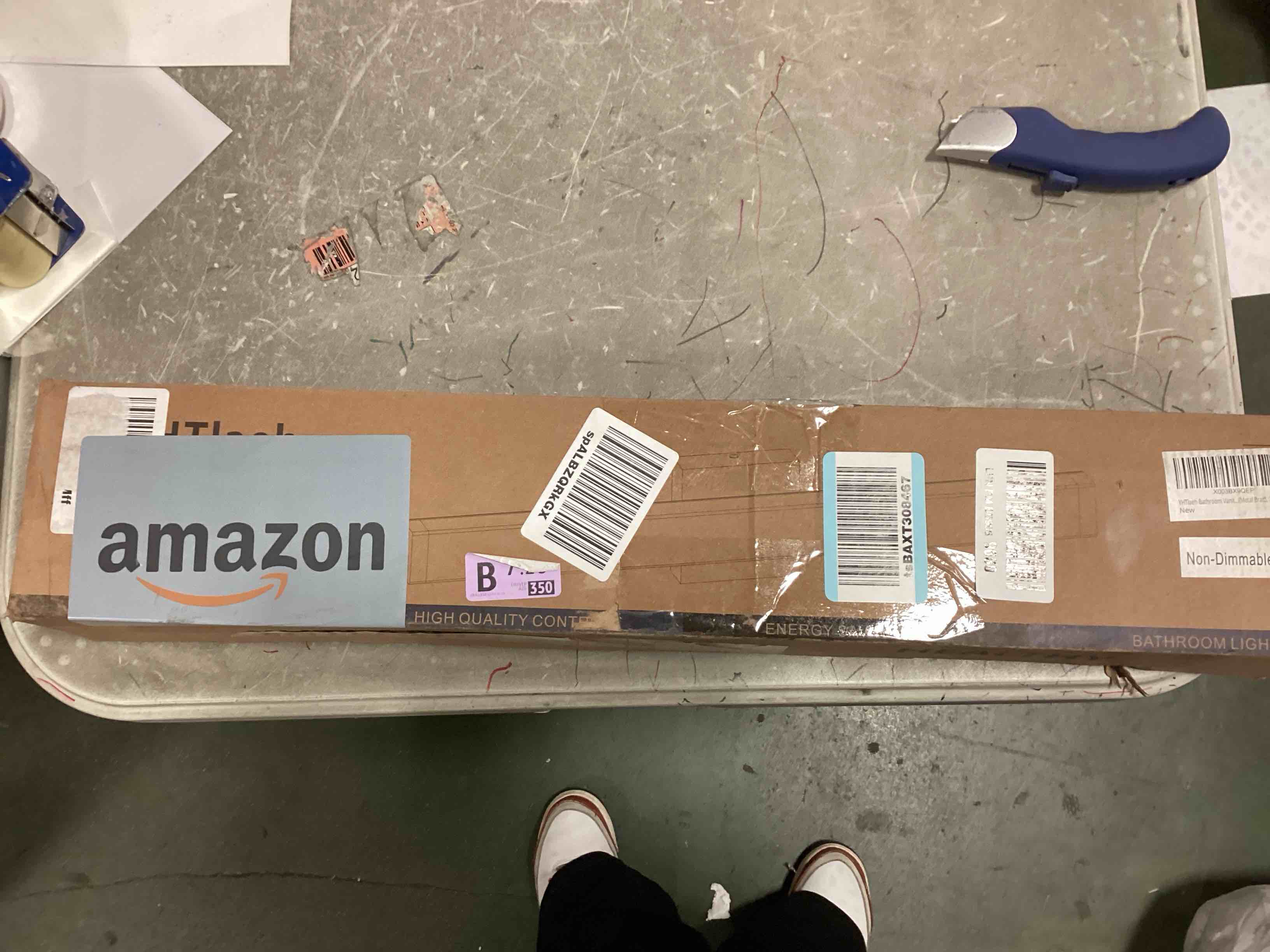 https://s3.amazonaws.com/lotting-images-prod/bidfta/TEA0481741_1730212794363.jpeg