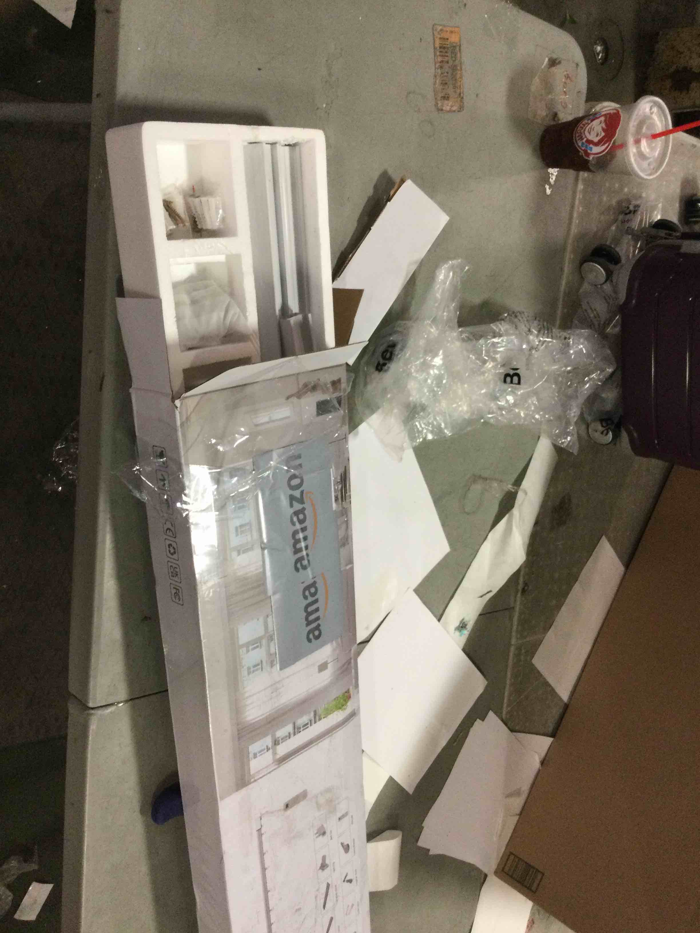 https://s3.amazonaws.com/lotting-images-prod/bidfta/TEA0481819_1730220078902.jpeg