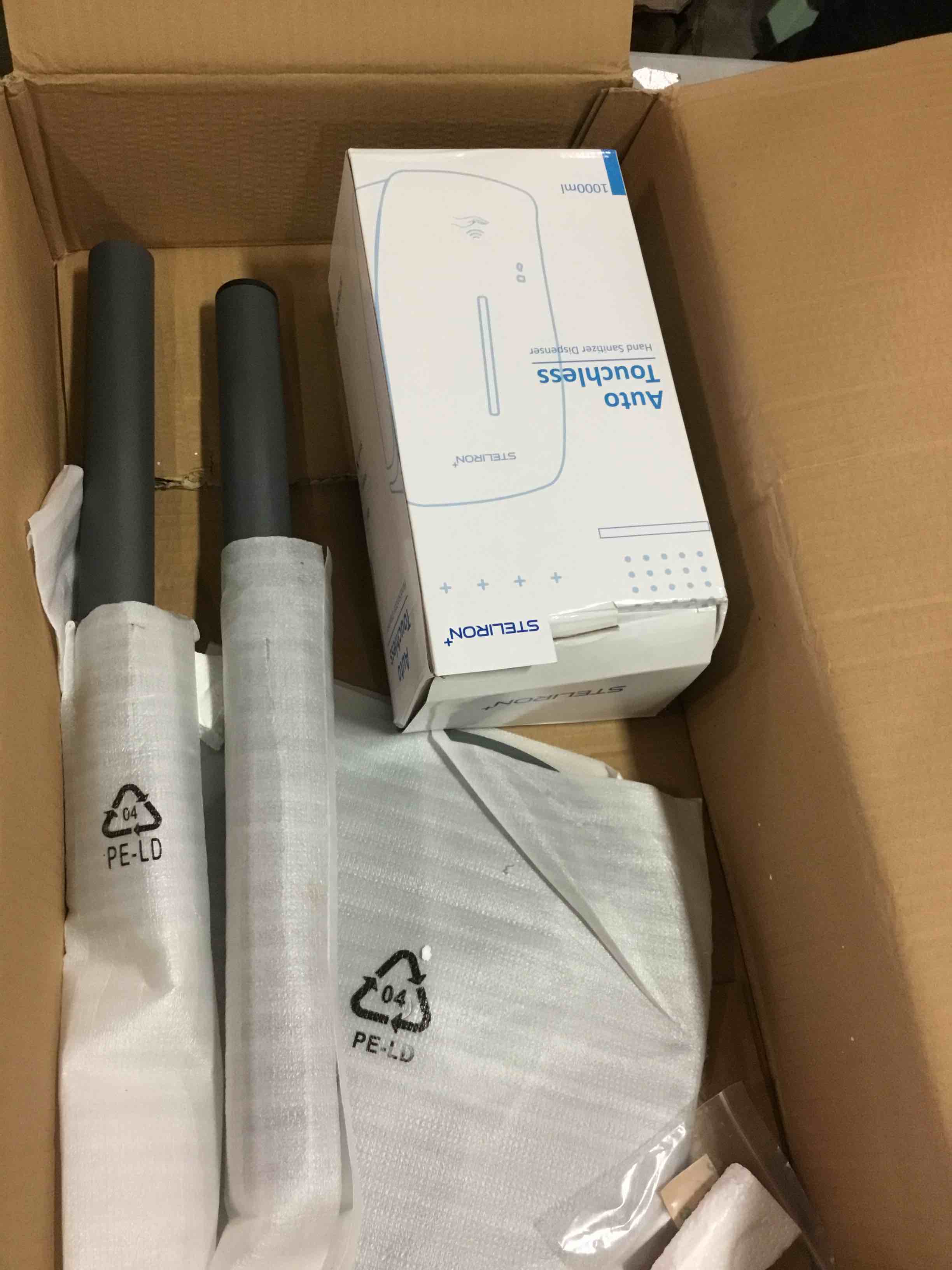 https://s3.amazonaws.com/lotting-images-prod/bidfta/TEA0481875_1730129588590.jpeg