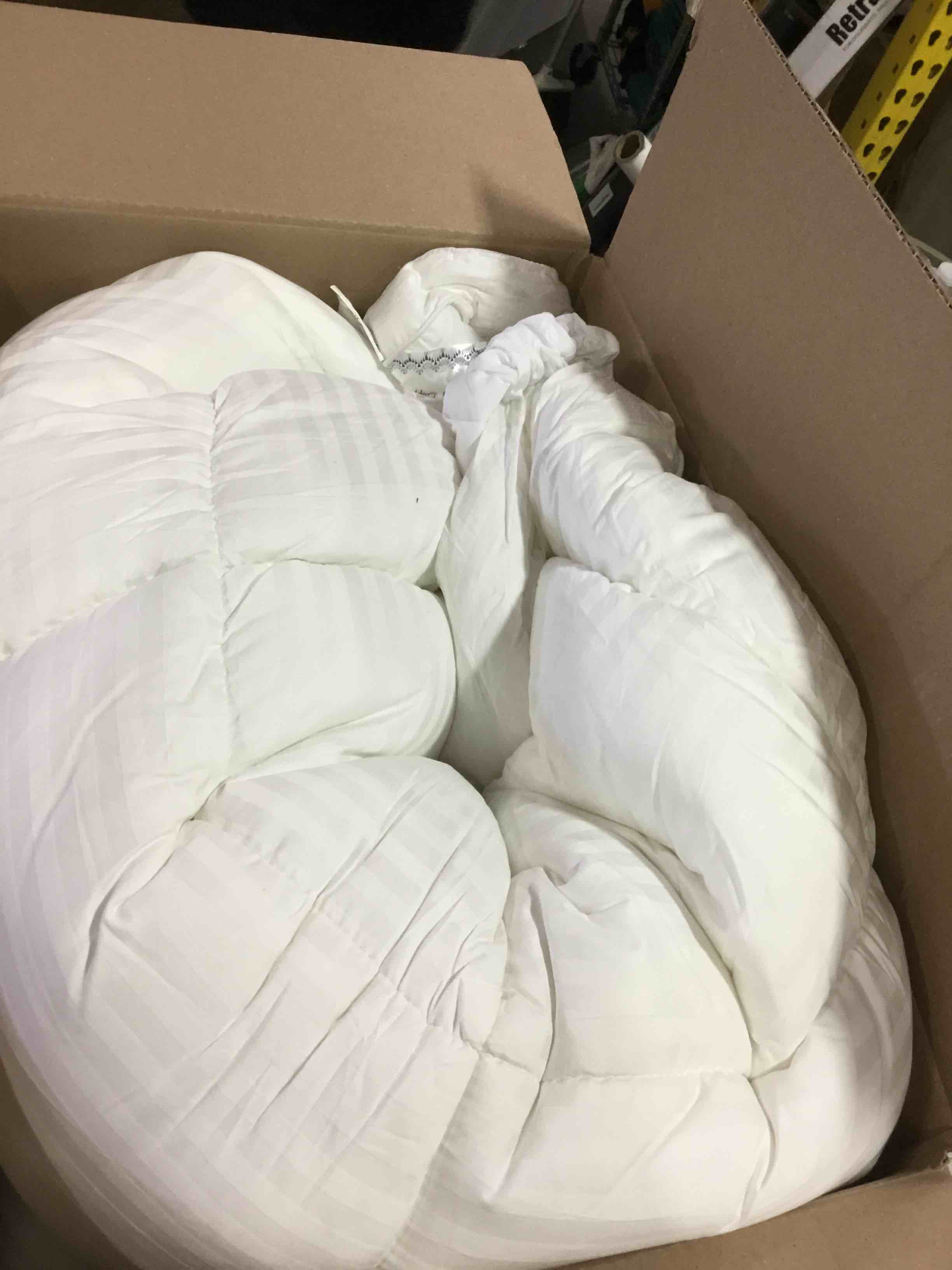 https://s3.amazonaws.com/lotting-images-prod/bidfta/TEA0481892_1730126409334.jpeg