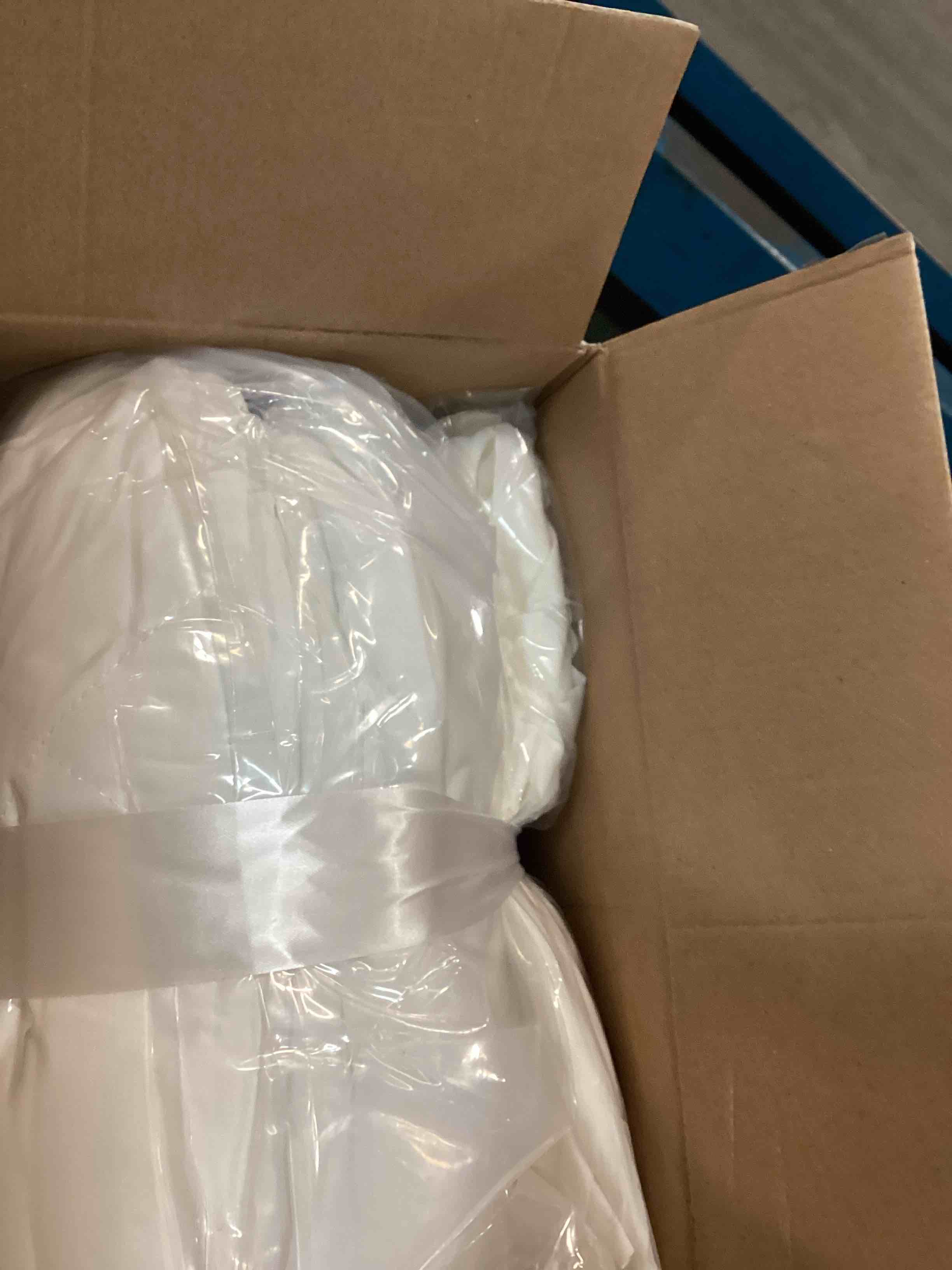 https://s3.amazonaws.com/lotting-images-prod/bidfta/TEA0482178_1731592857918.jpeg