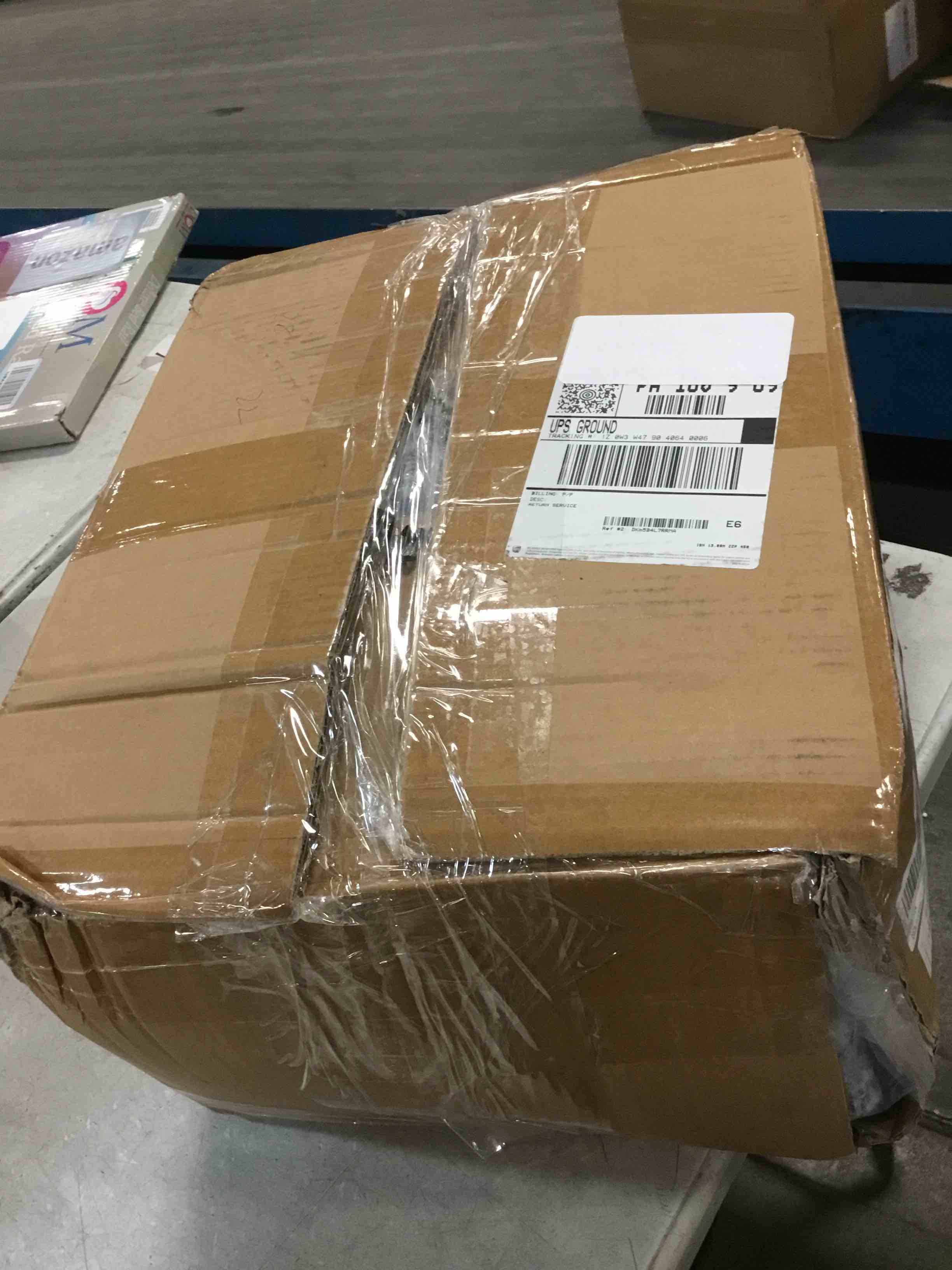 https://s3.amazonaws.com/lotting-images-prod/bidfta/TEA0482360_1731115104450.jpeg