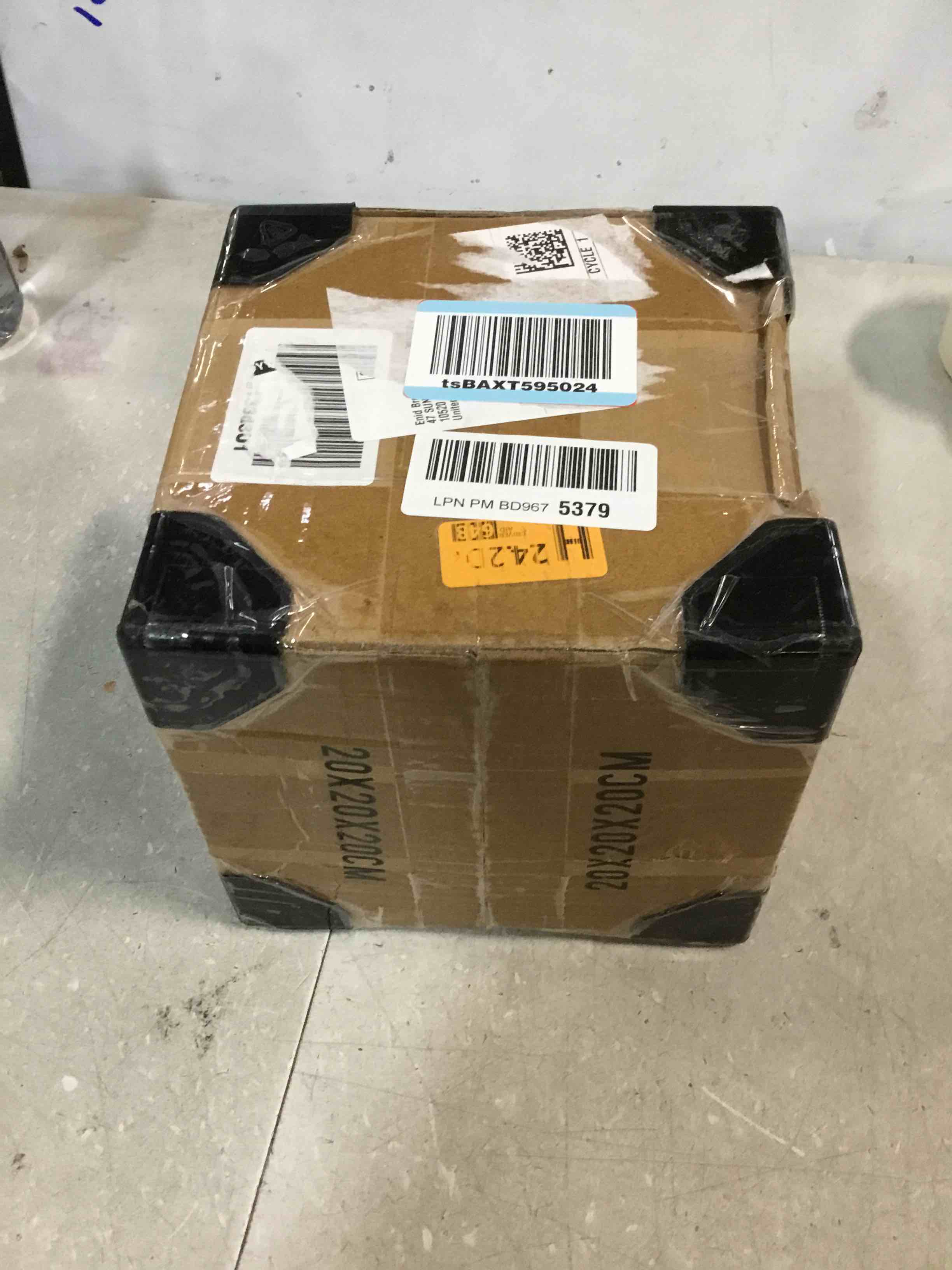 https://s3.amazonaws.com/lotting-images-prod/bidfta/TEA0482991_1730388905838.jpeg