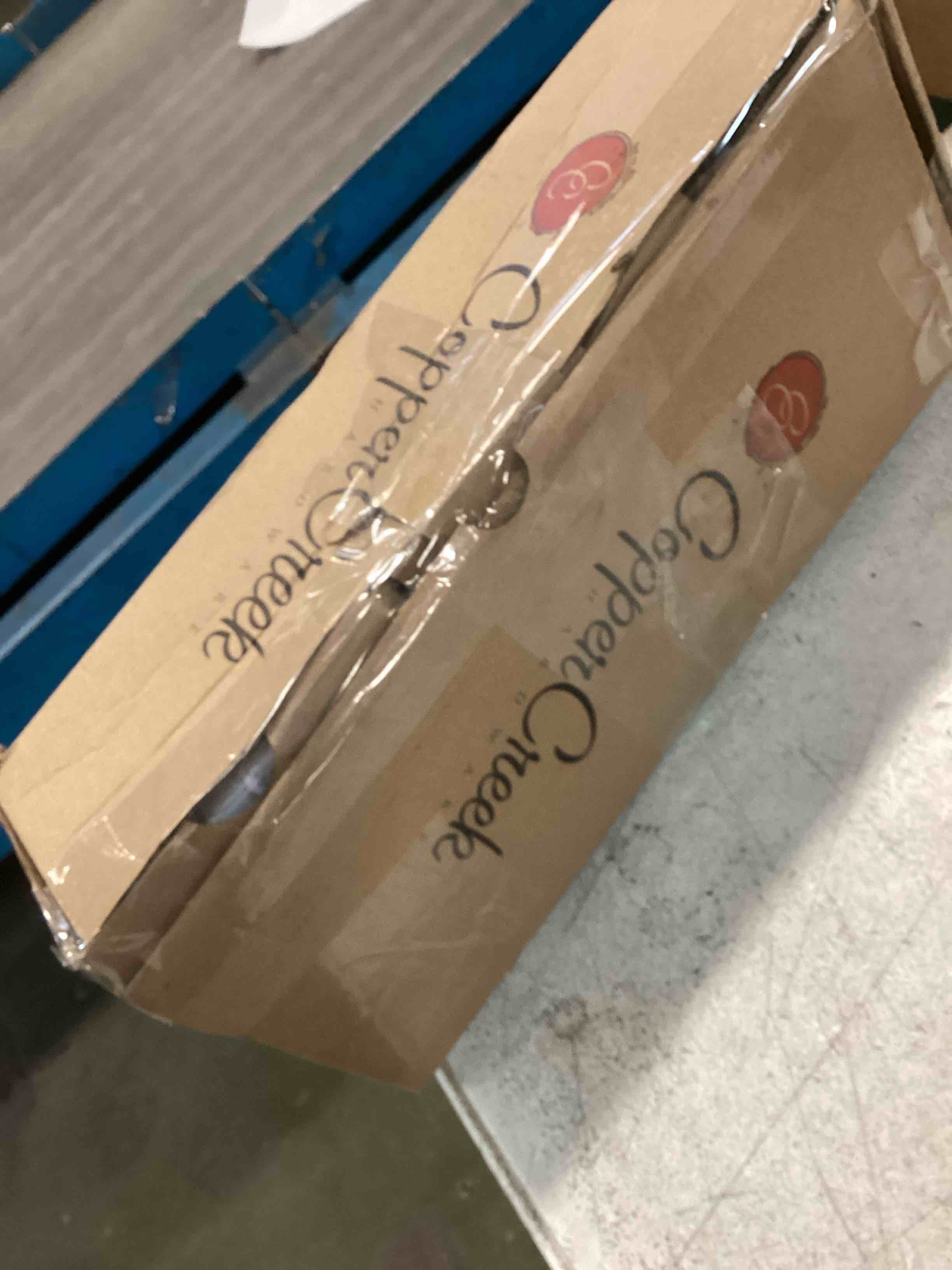 https://s3.amazonaws.com/lotting-images-prod/bidfta/TEA0483122_1730316114536.jpeg